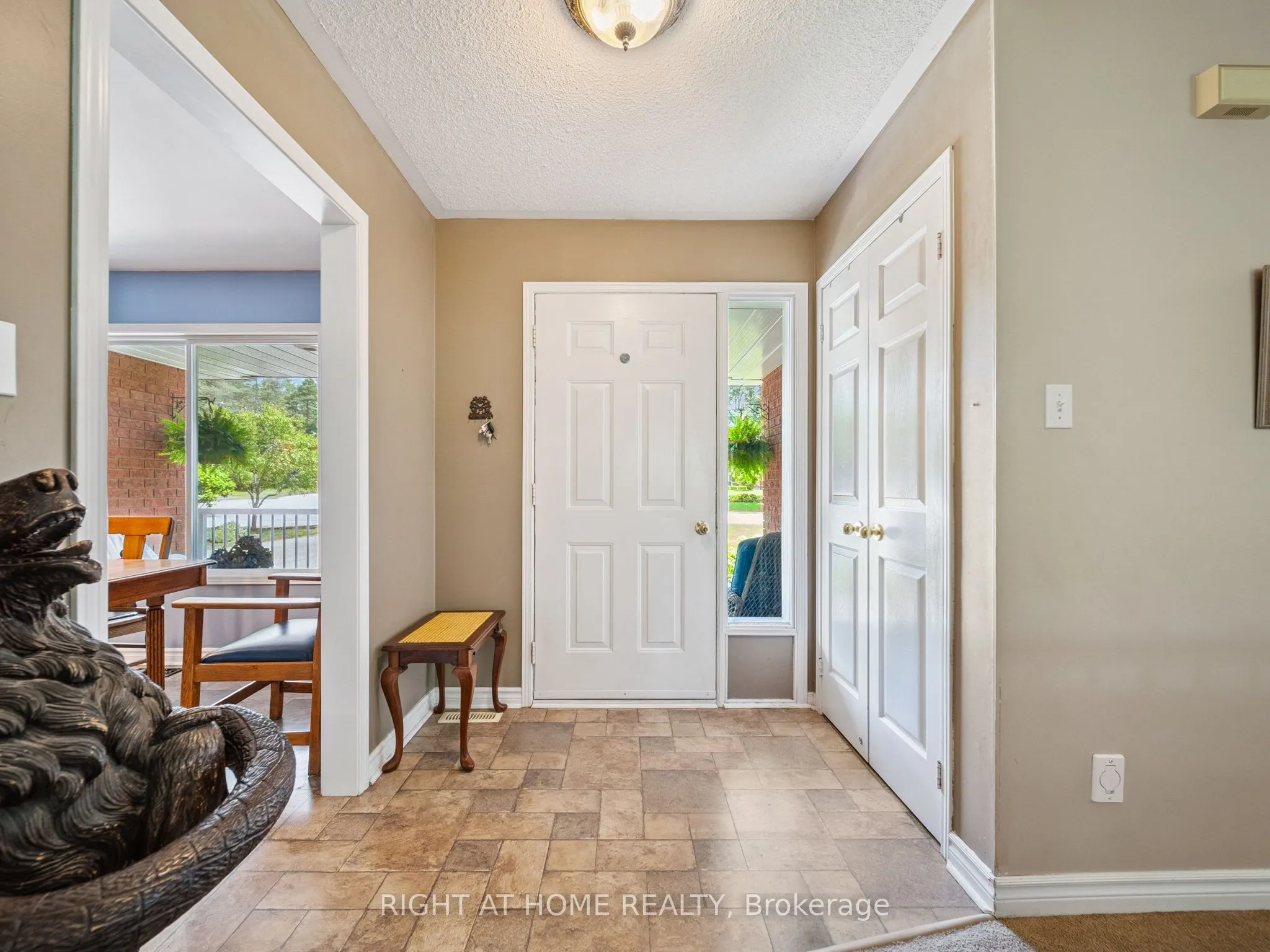 6 Wenden Court