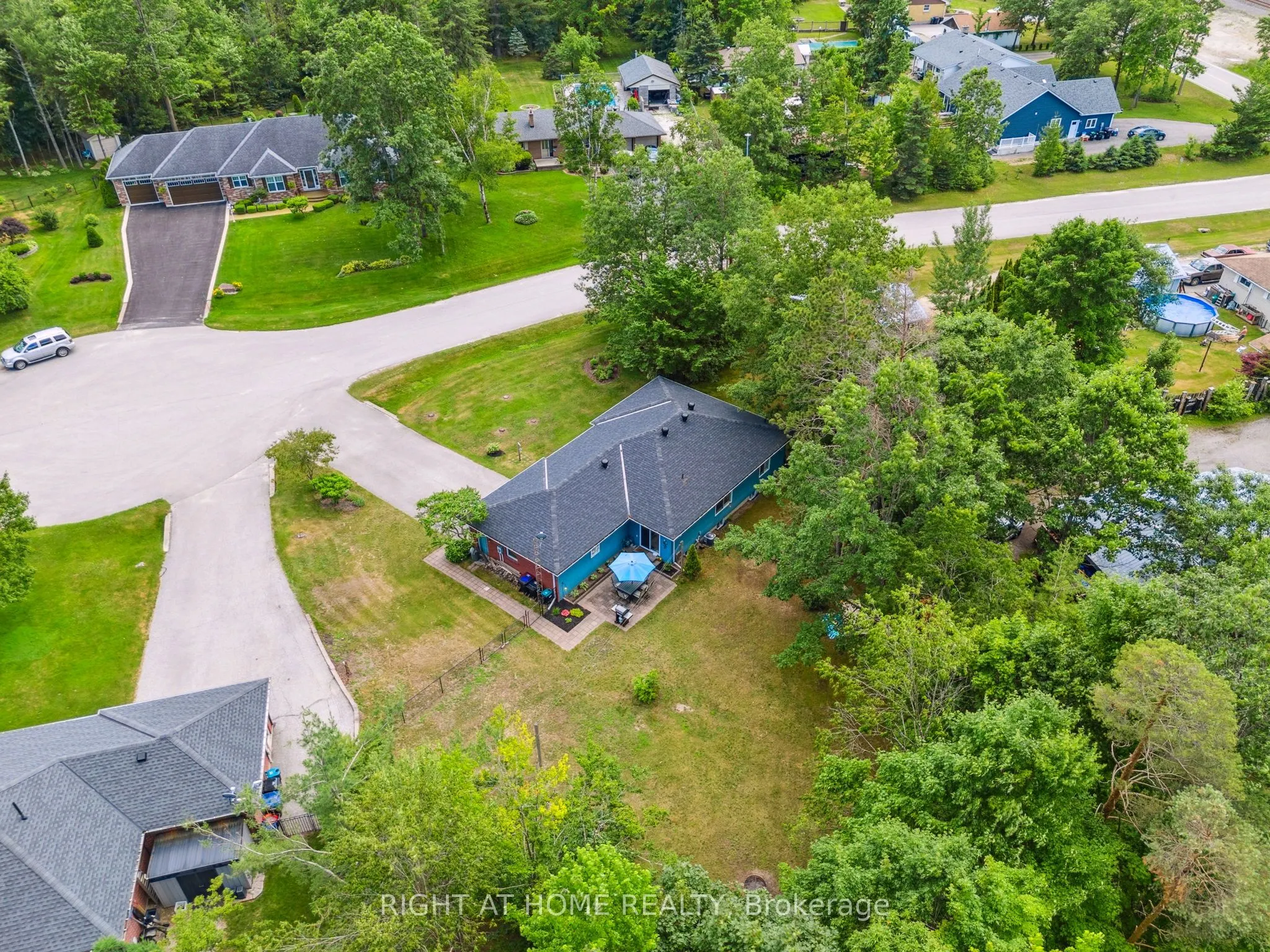 6 Wenden Court