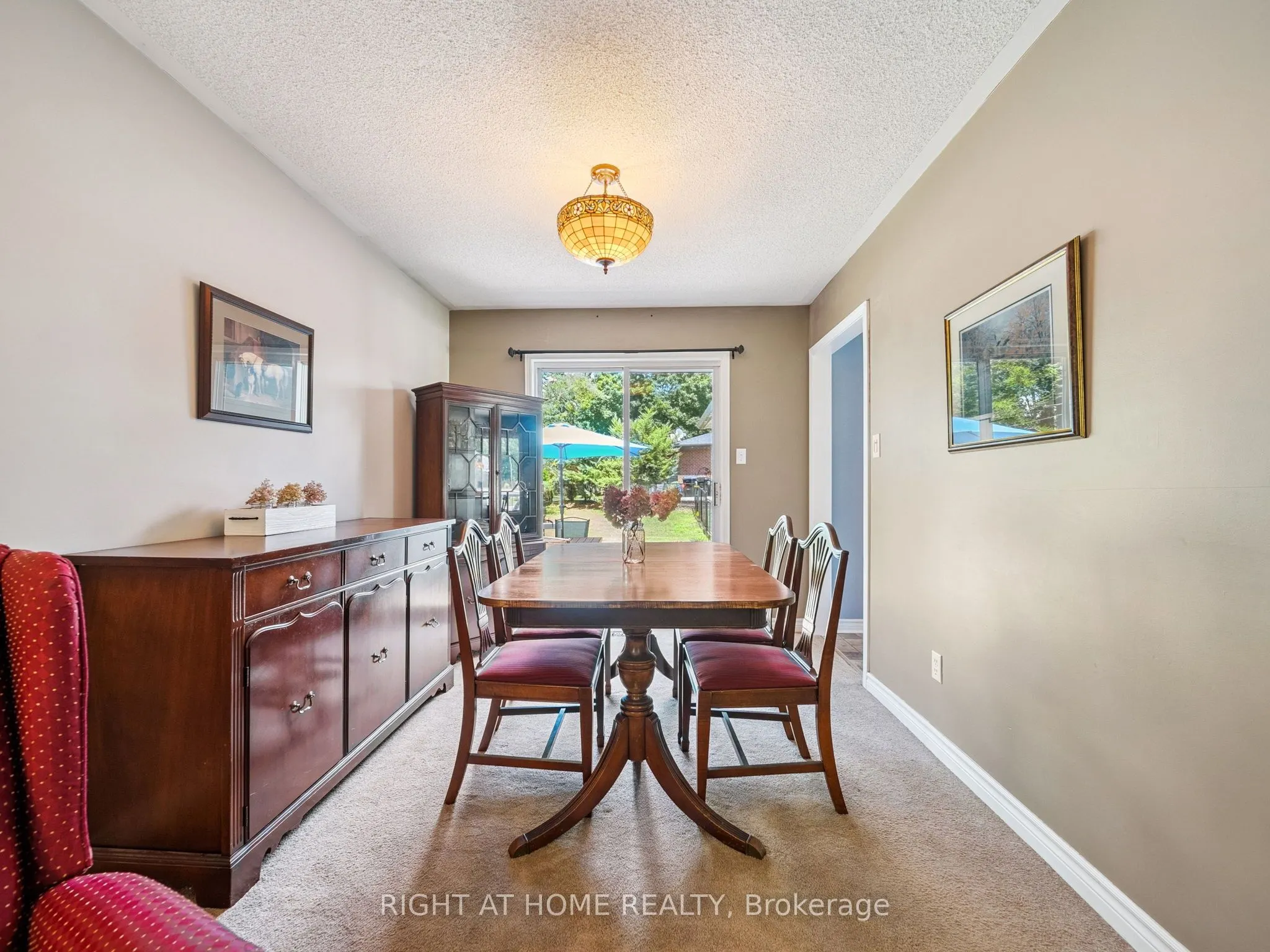 6 Wenden Court