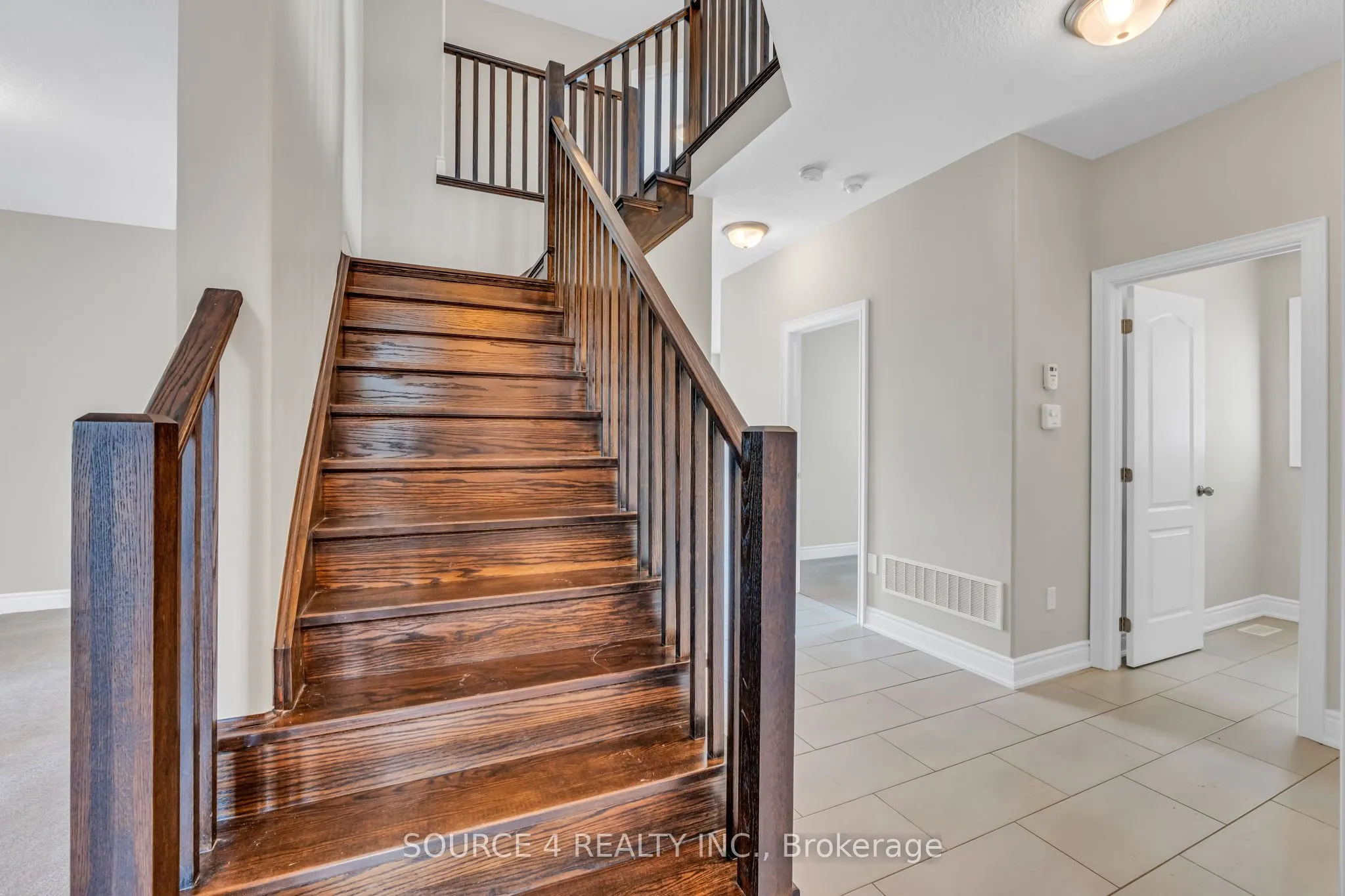 74 Lockerbie Crescent