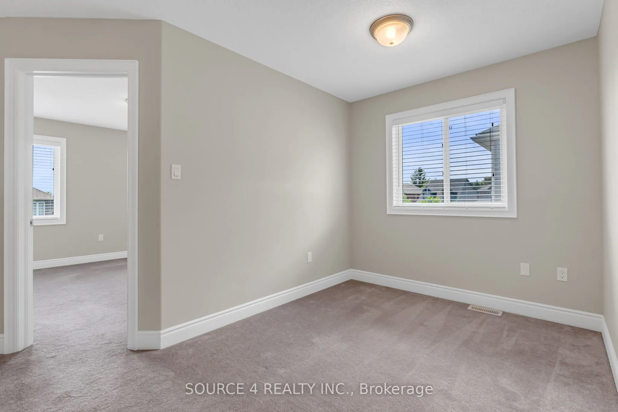 74 Lockerbie Crescent