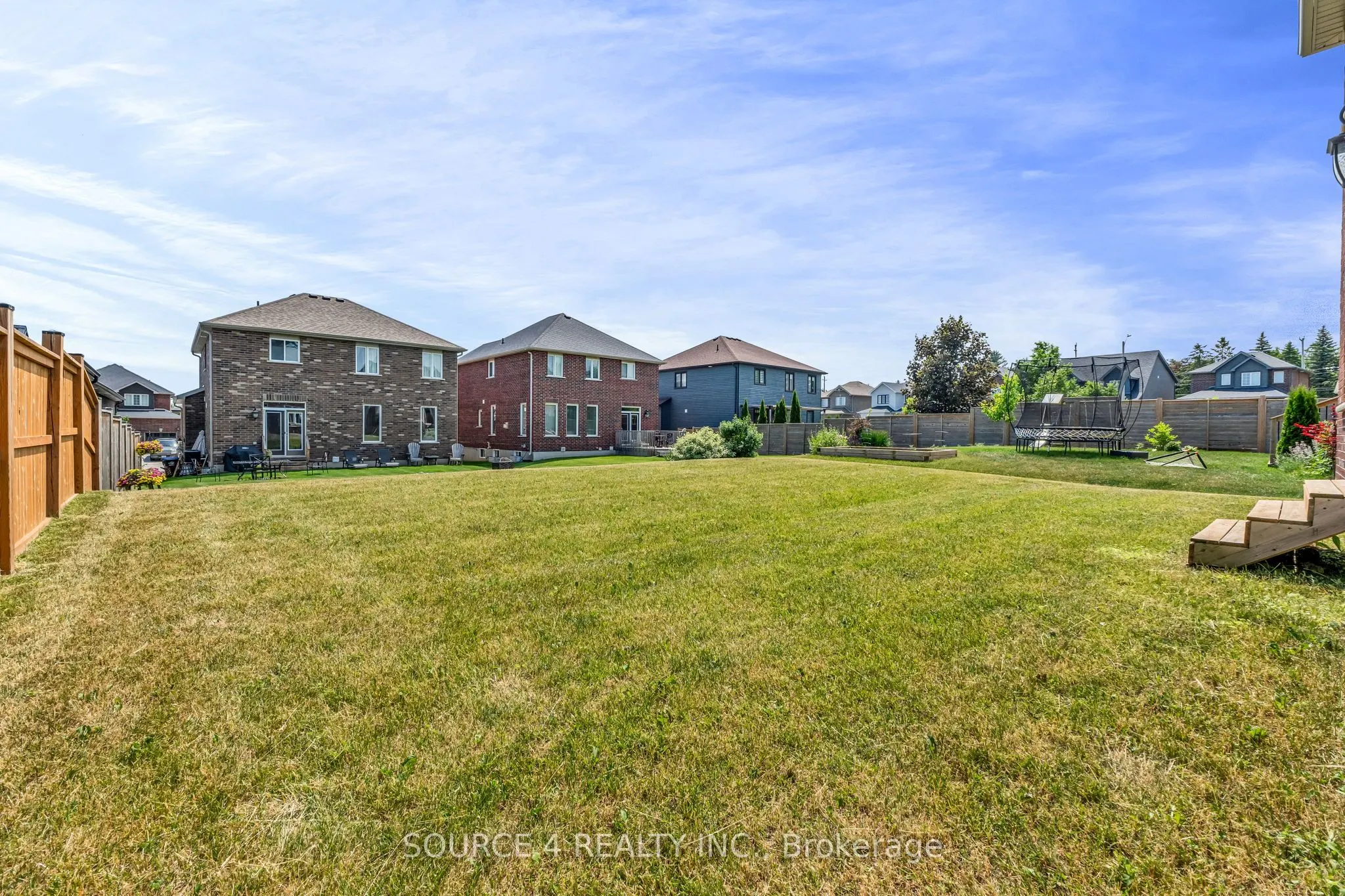 74 Lockerbie Crescent
