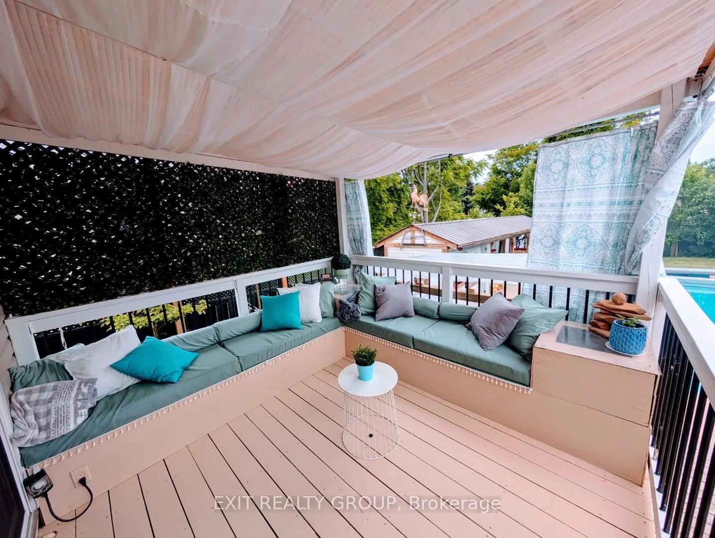 76 John Dillingno Street