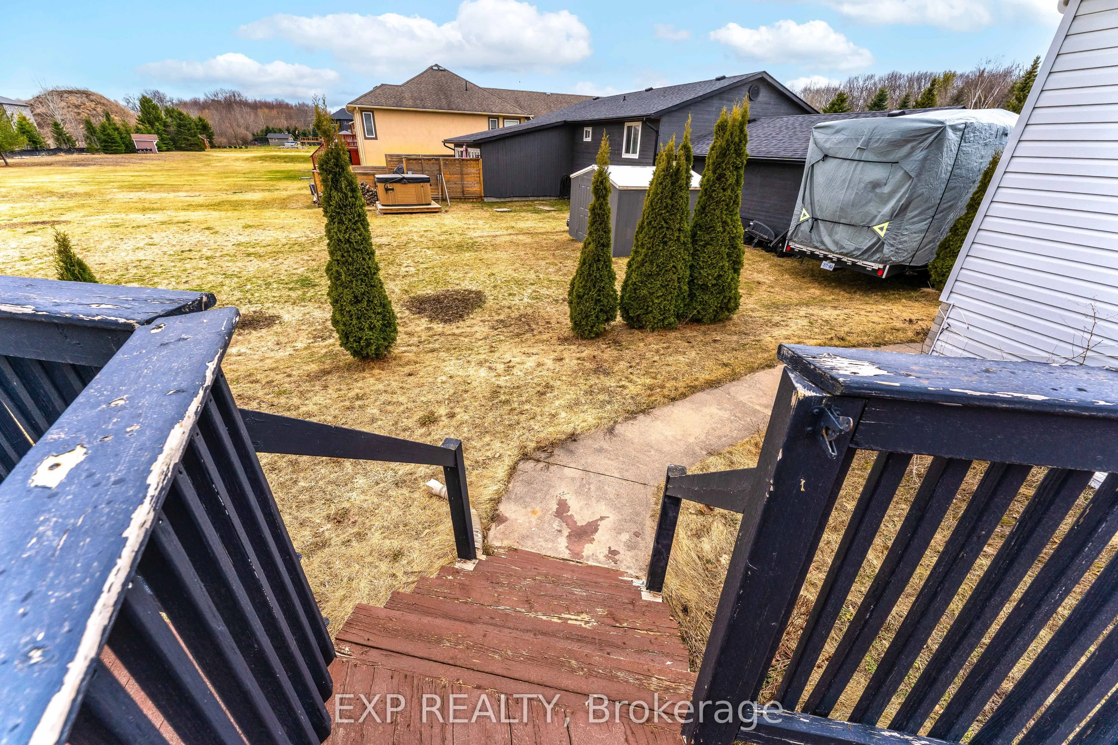 20 Wasaga Sands Drive