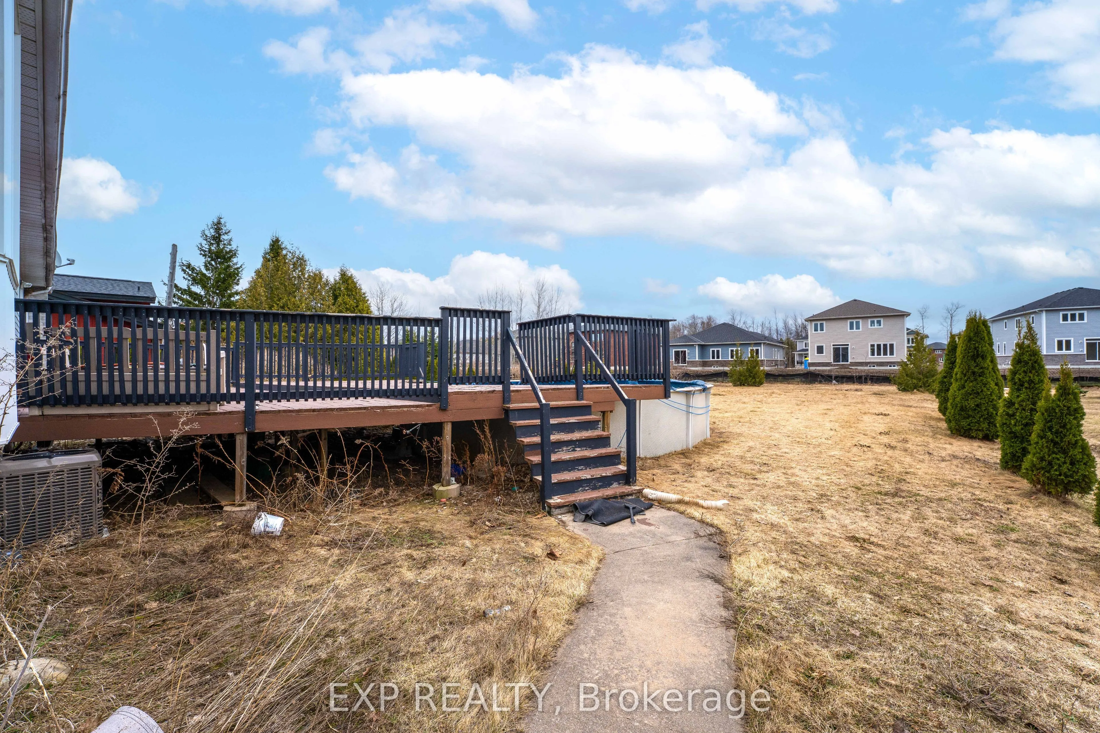 20 Wasaga Sands Drive