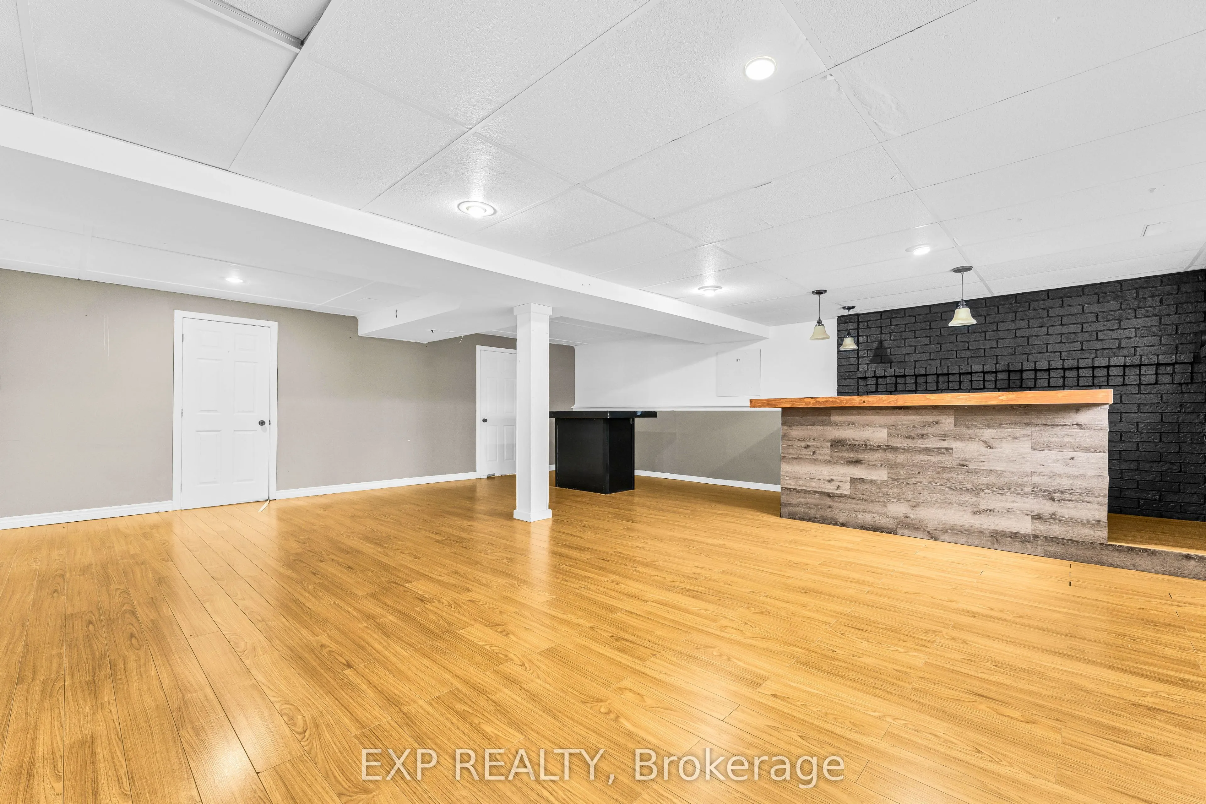 20 Wasaga Sands Drive