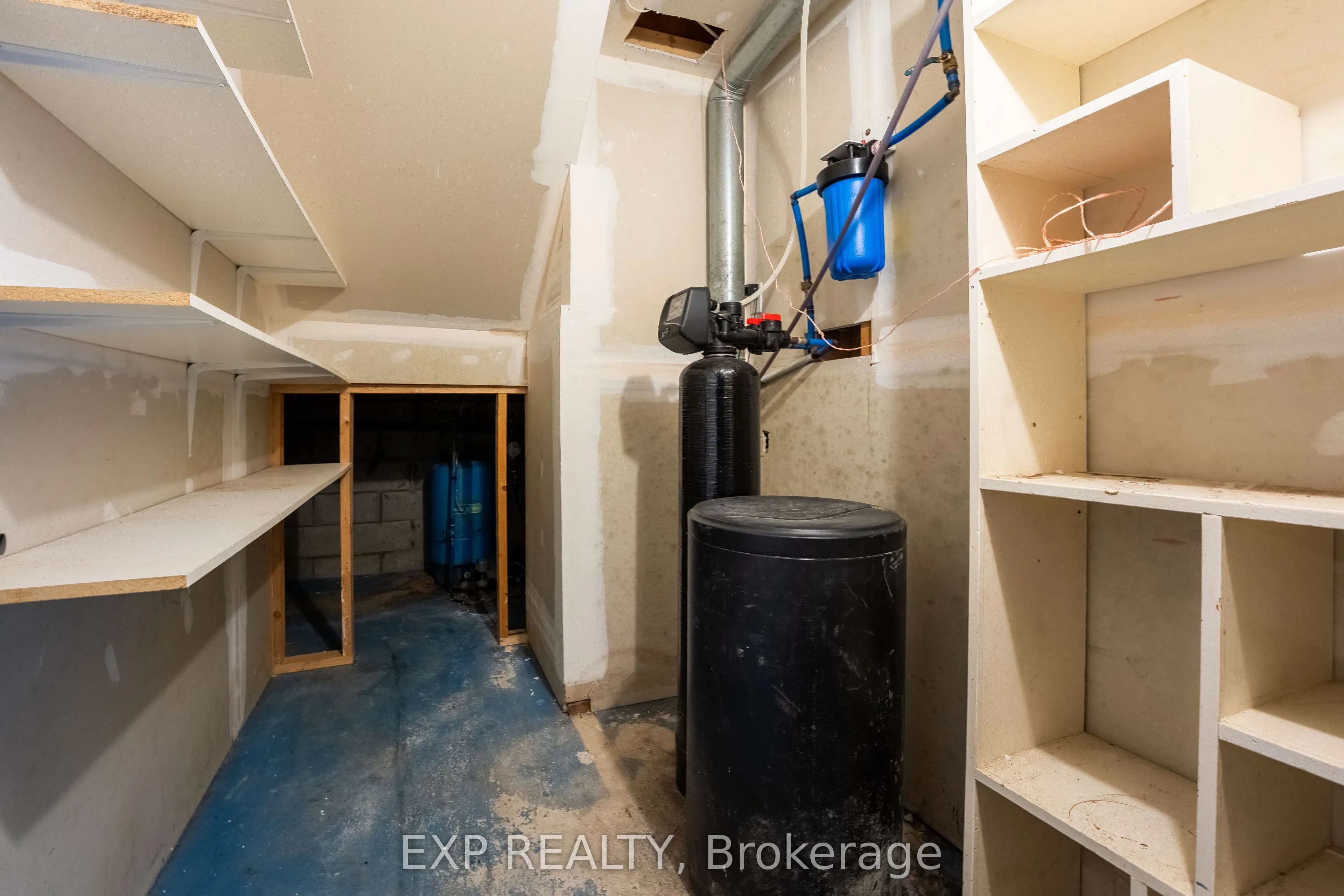 20 Wasaga Sands Drive