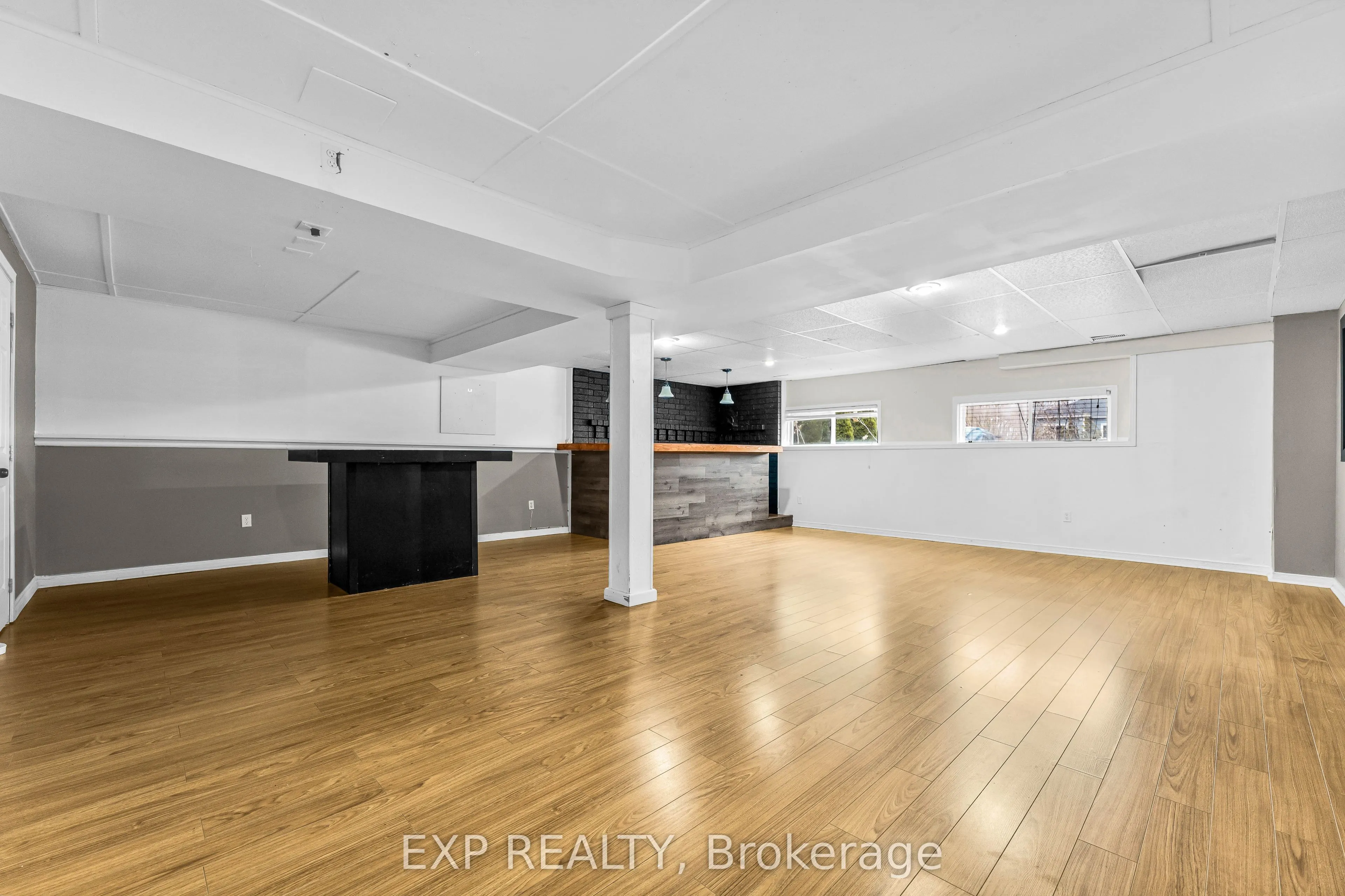 20 Wasaga Sands Drive