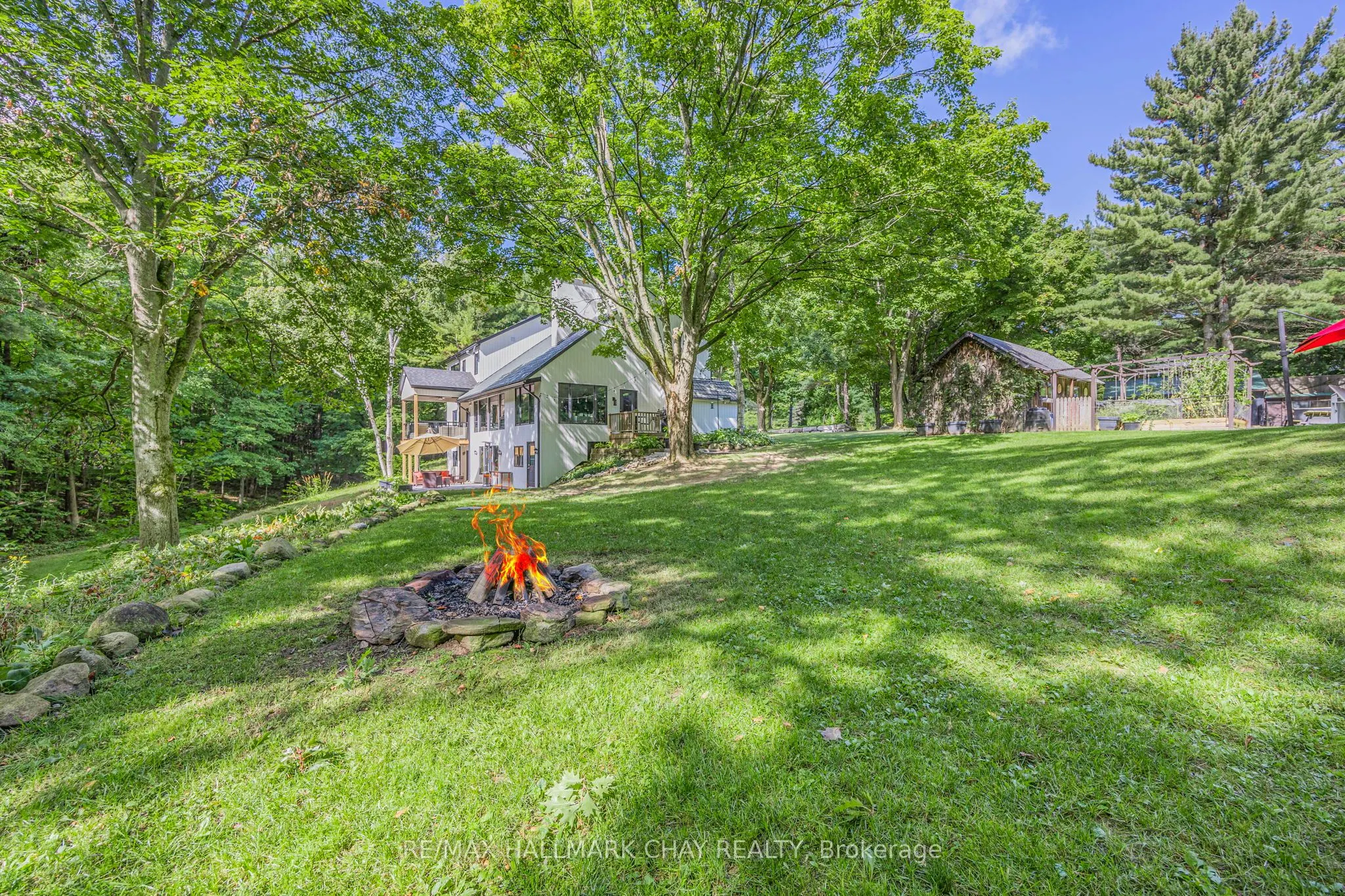 1359 Old Barrie Road E