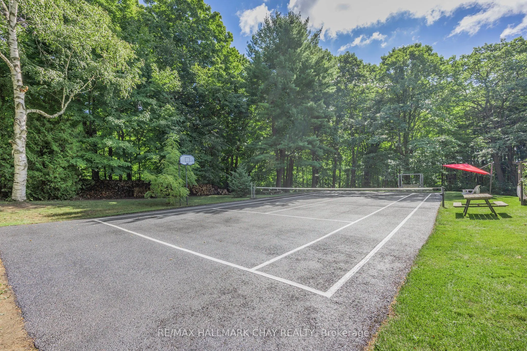 1359 Old Barrie Road E