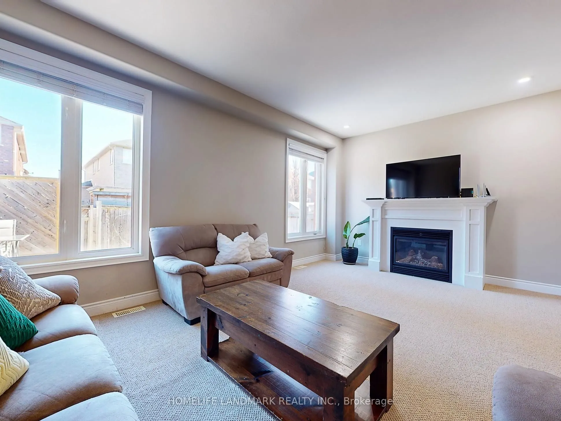 73 GRAIHAWK Drive
