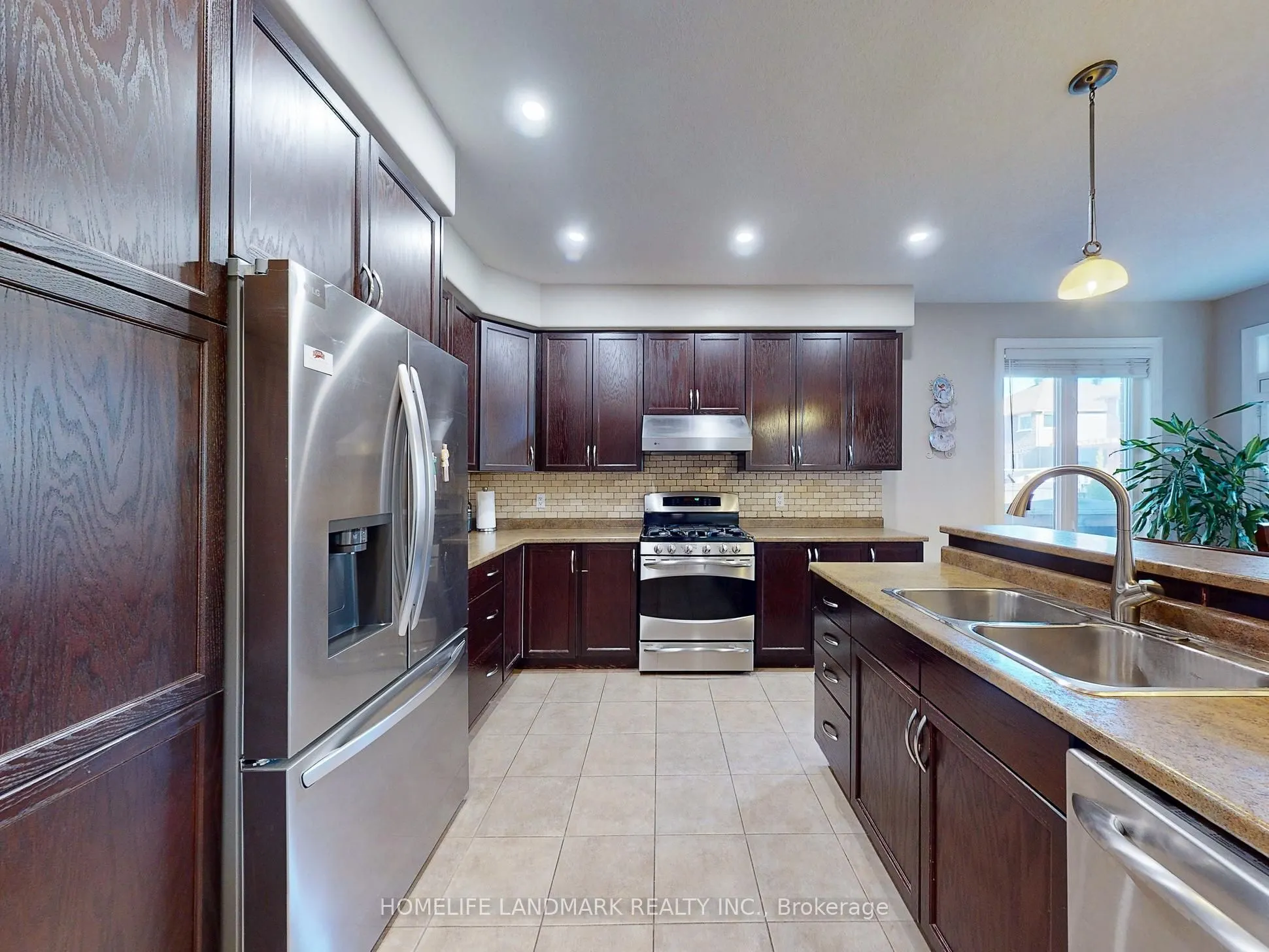 73 GRAIHAWK Drive