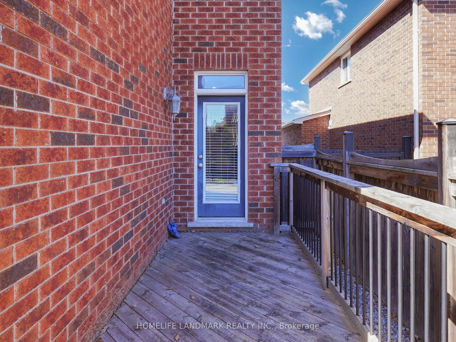73 GRAIHAWK Drive