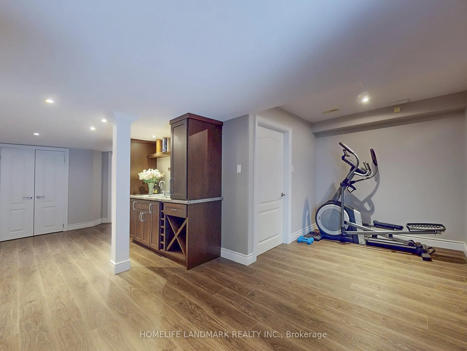 73 GRAIHAWK Drive