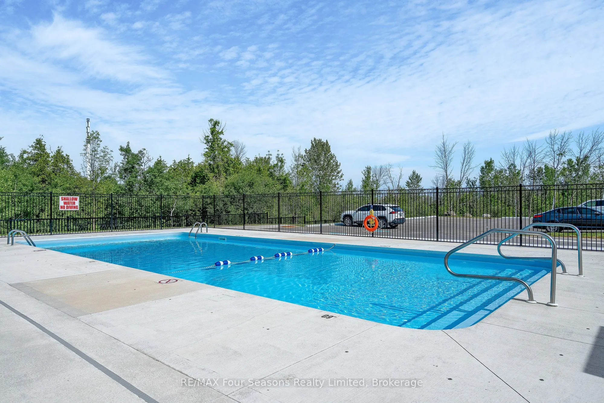 17 Spooner Crescent, #208