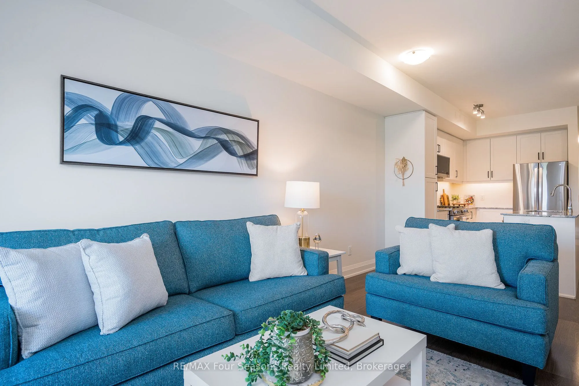 17 Spooner Crescent, #208