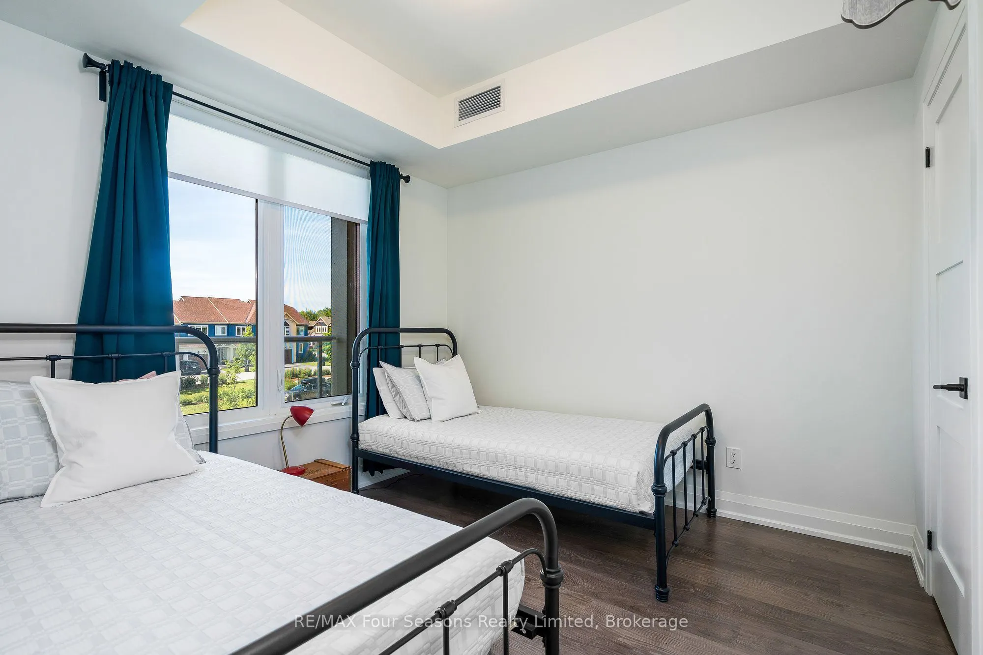17 Spooner Crescent, #208