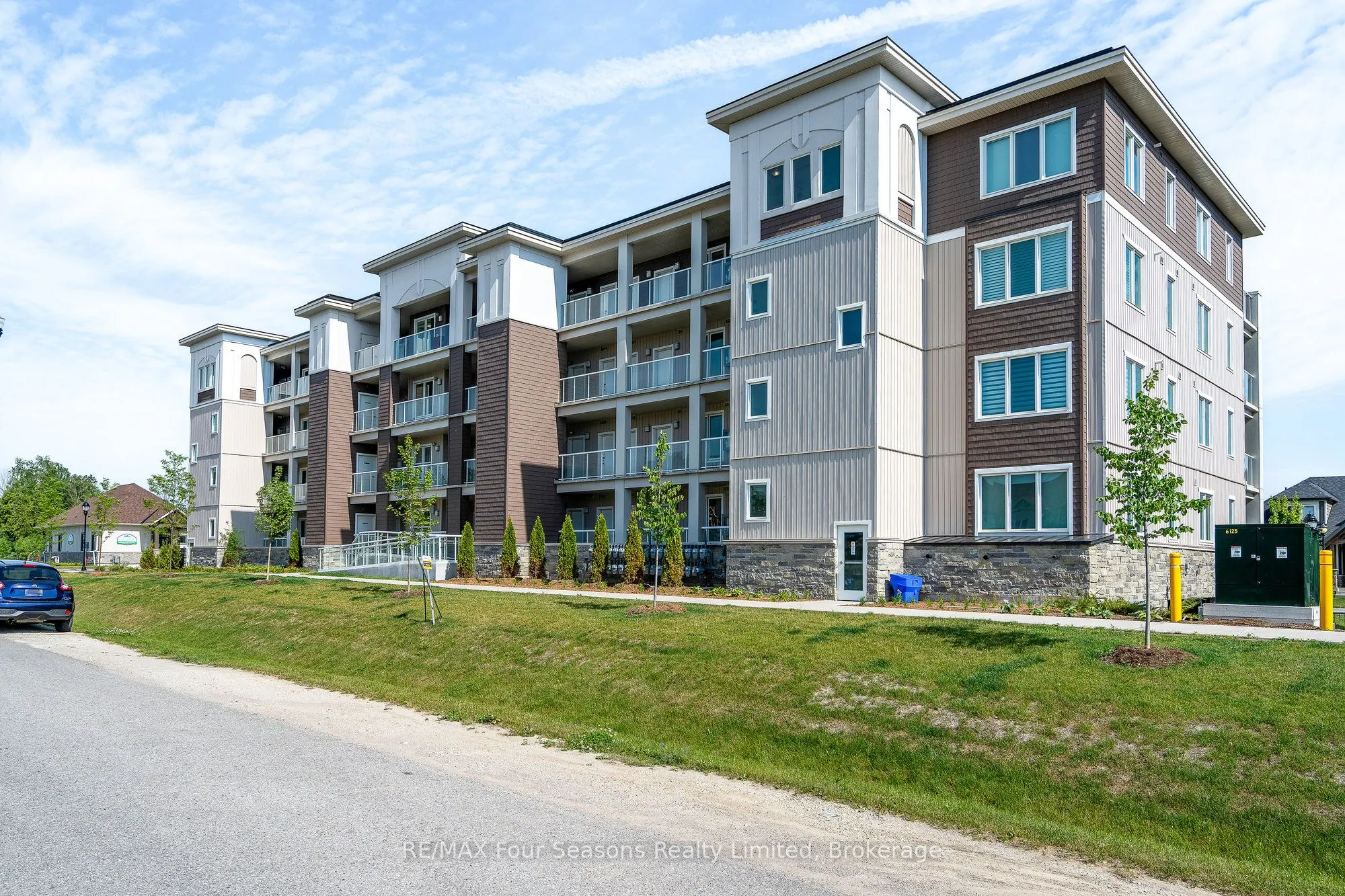 17 Spooner Crescent, #208