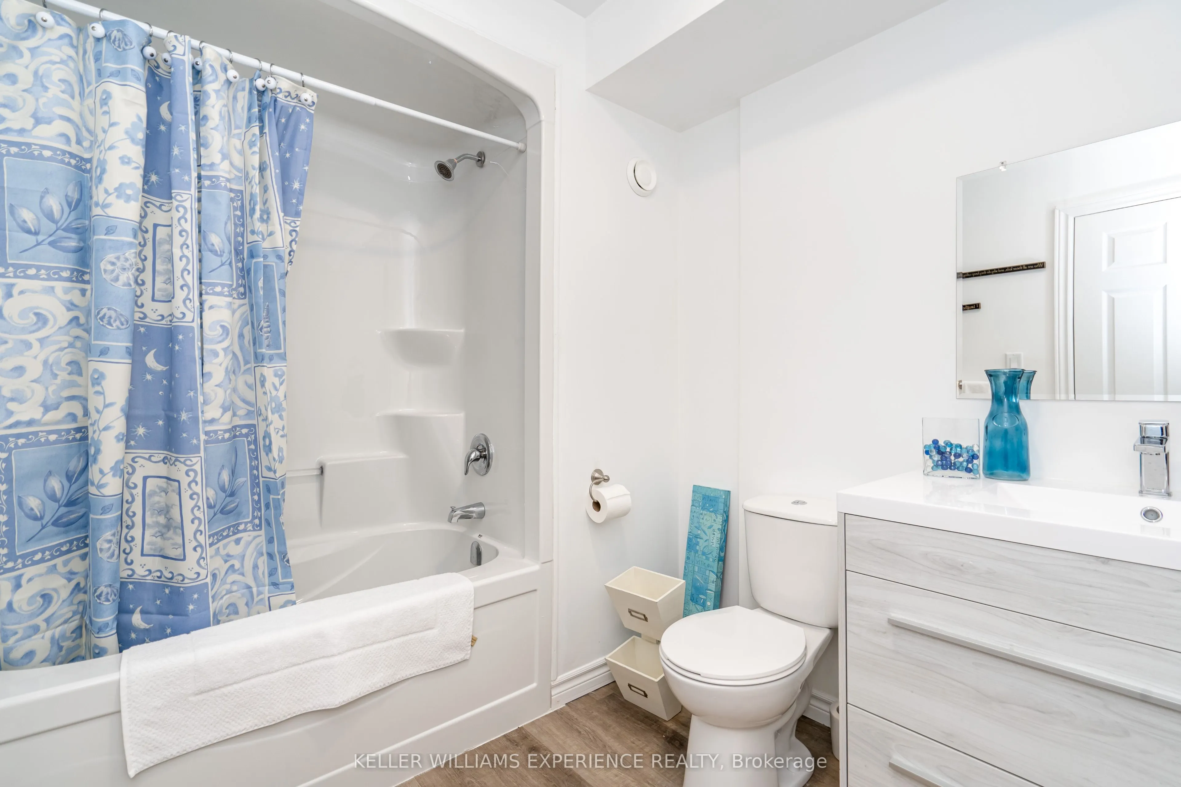 99 Colborne Street W, #C