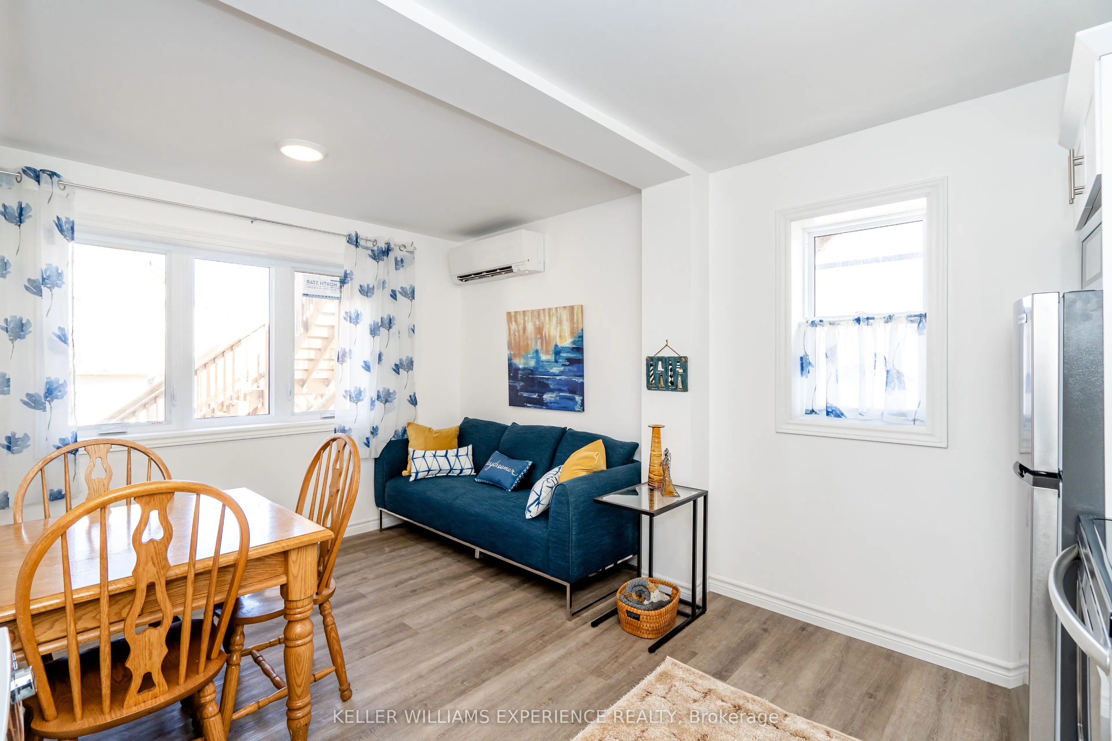99 Colborne Street W, #C