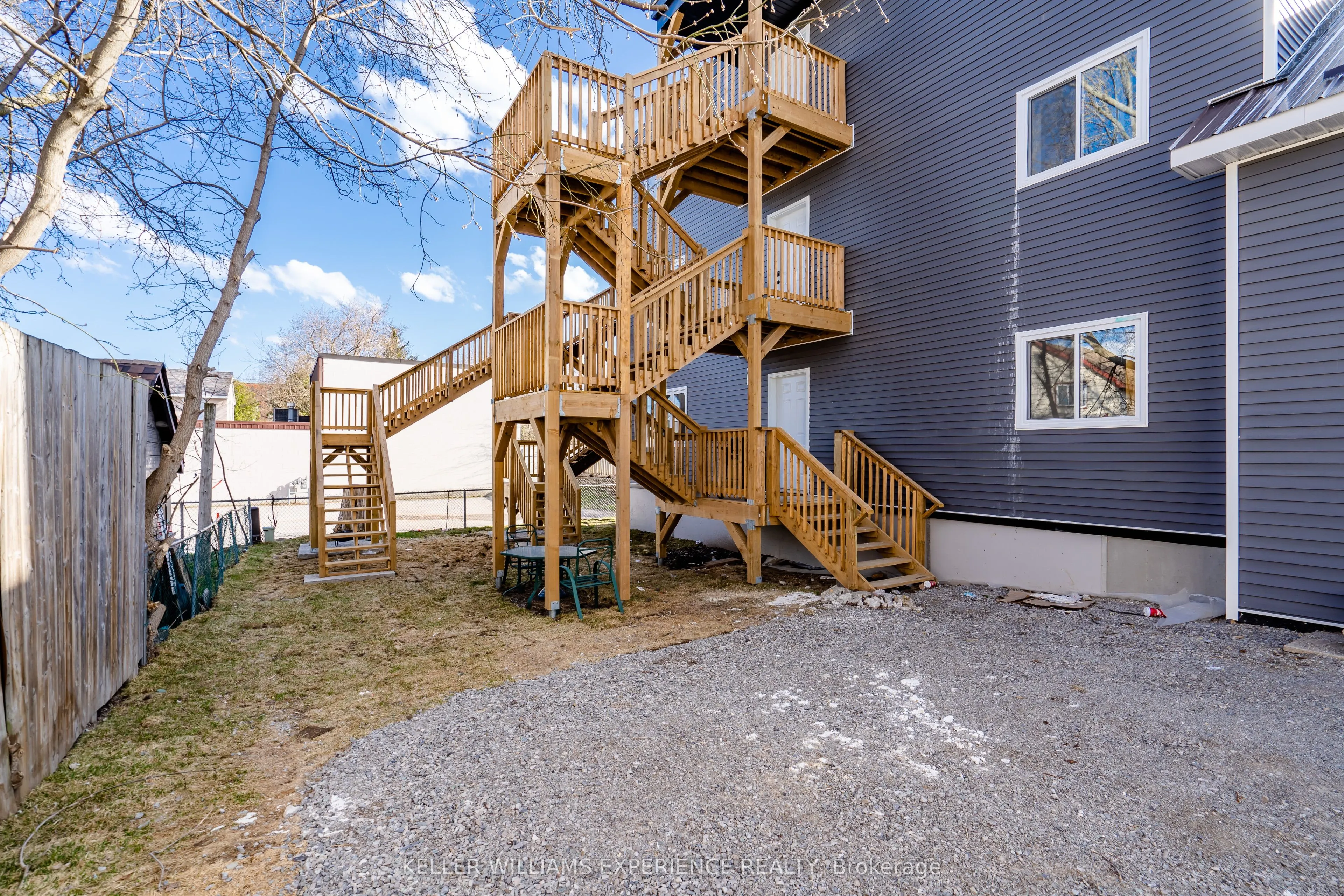 99 Colborne Street W, #C