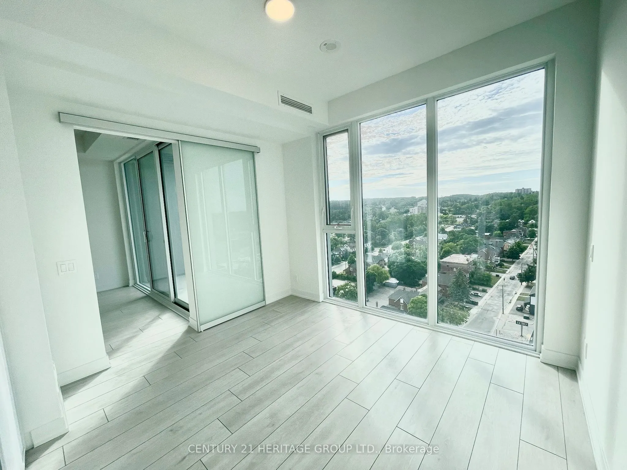 39 Mary Street, #1403
