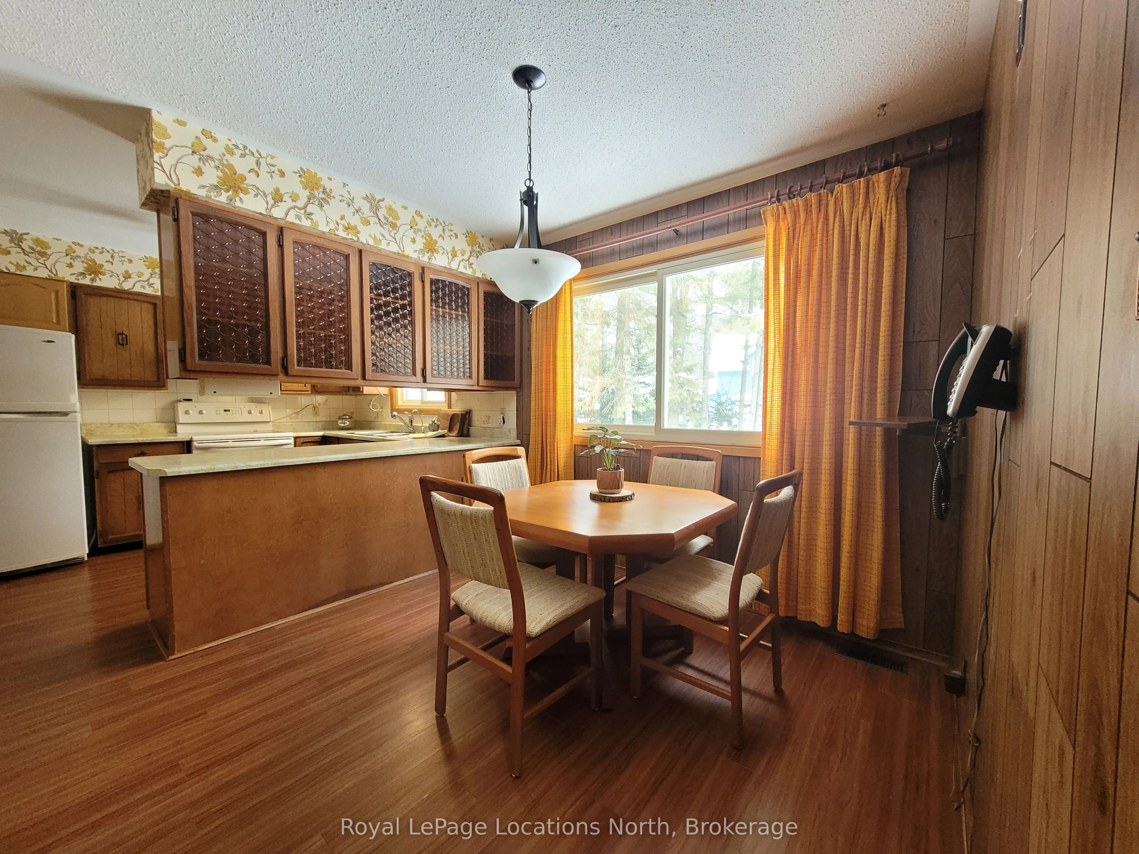 8 Ronald Avenue