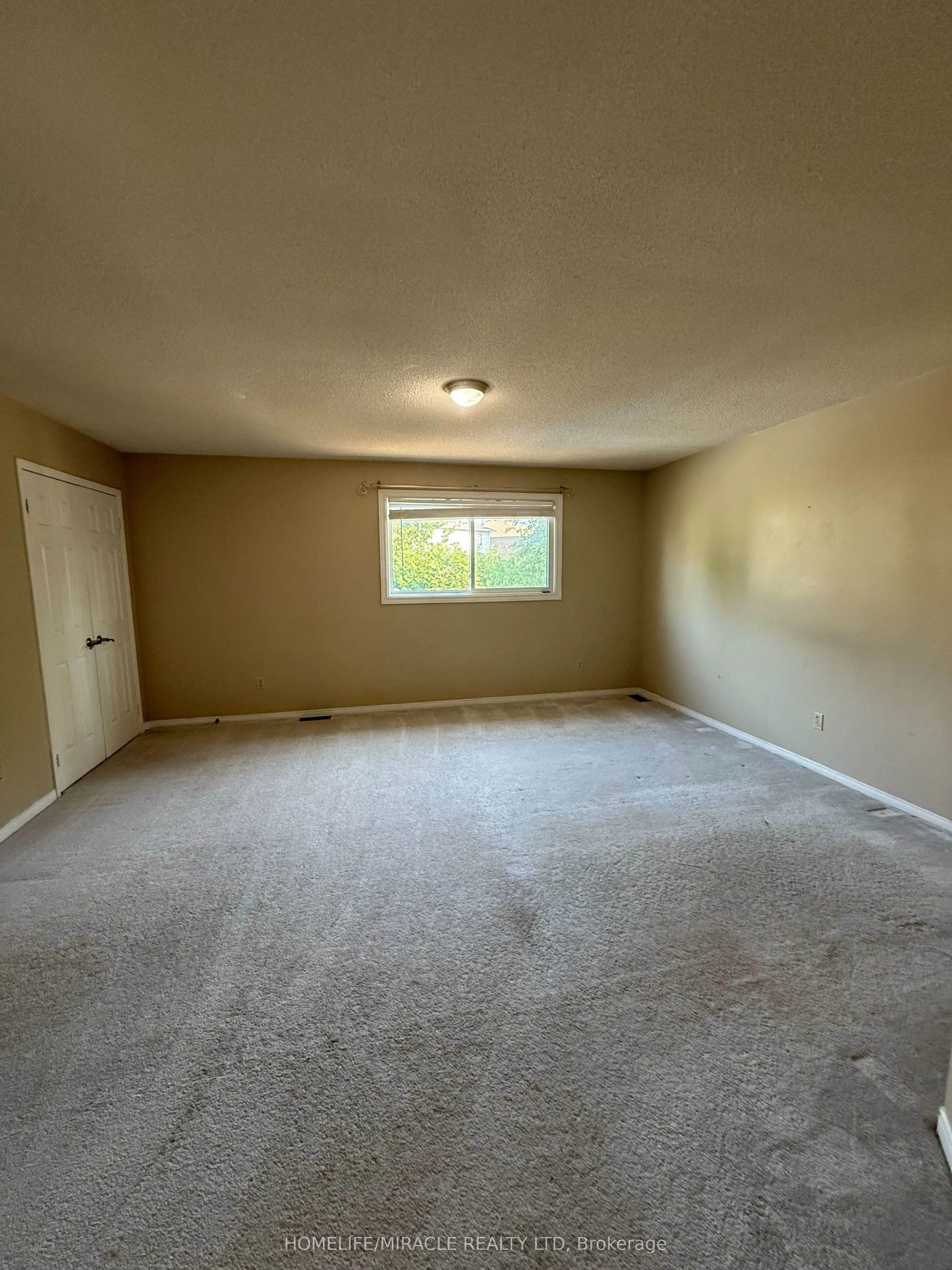 200 Livingstone Street W