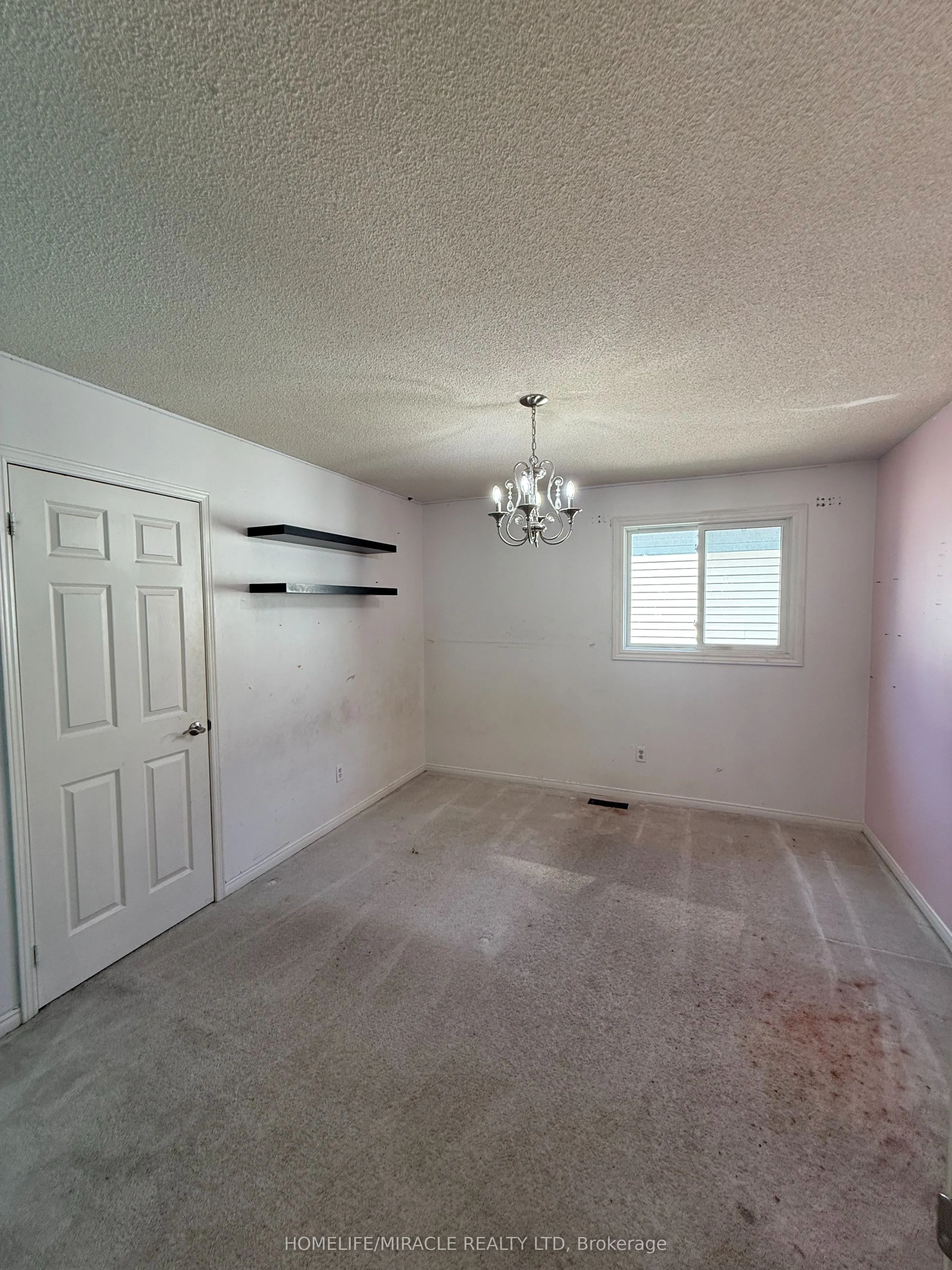 200 Livingstone Street W