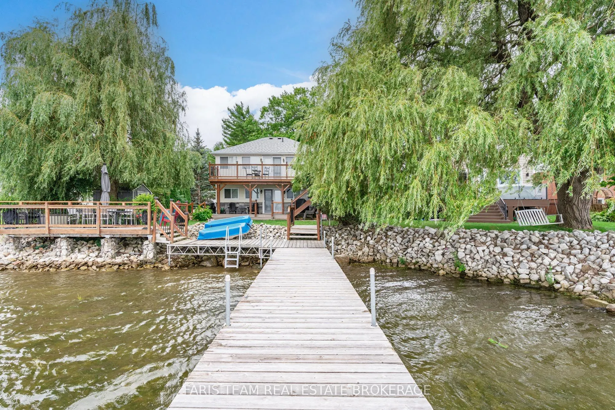 282 Robins Point Road
