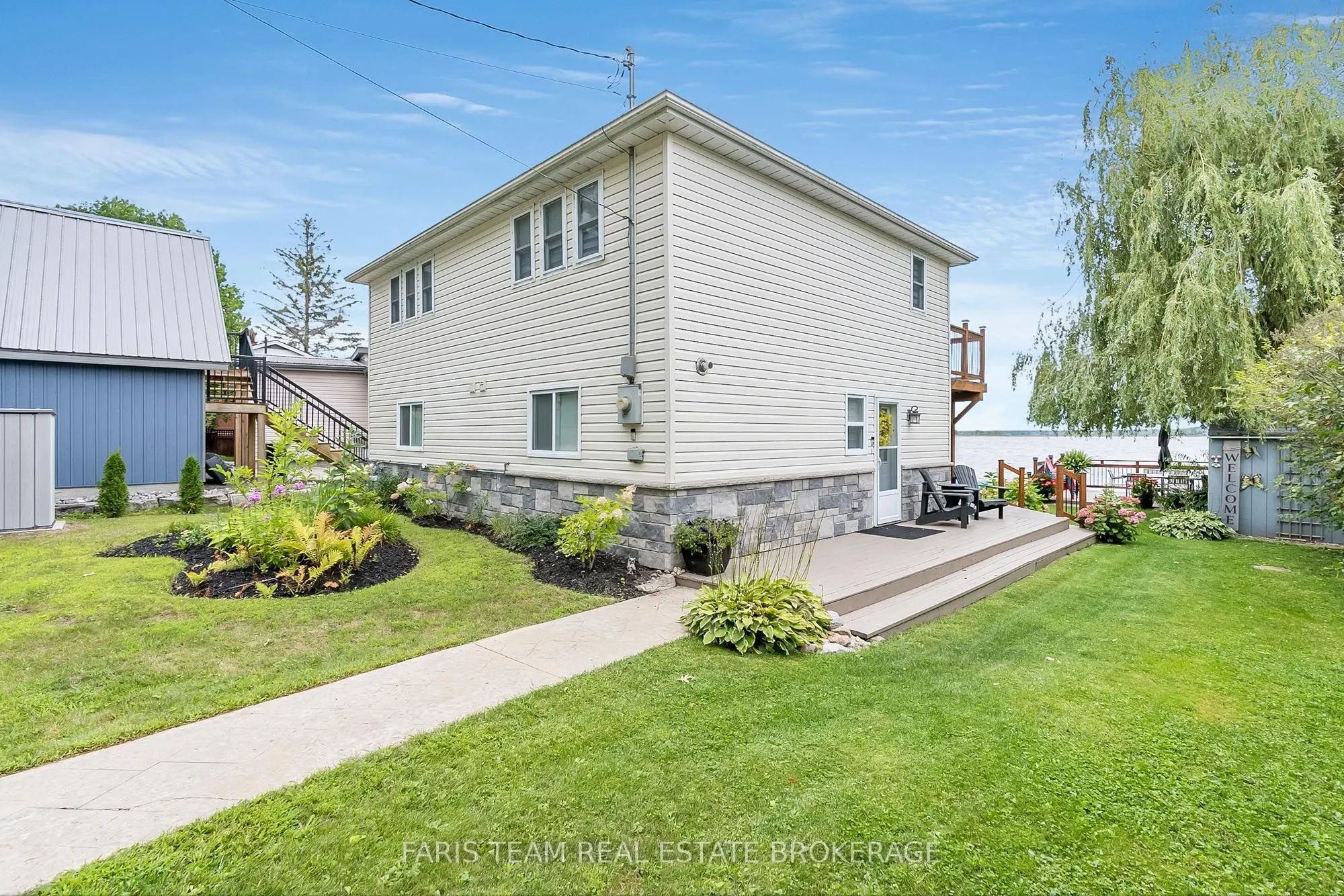282 Robins Point Road
