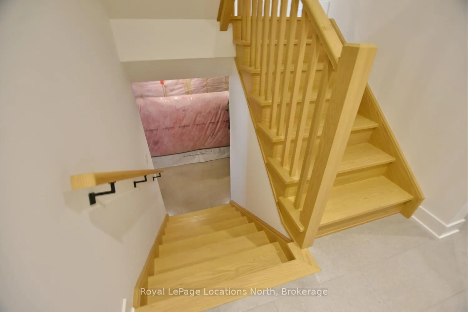 11 LOCKE Avenue