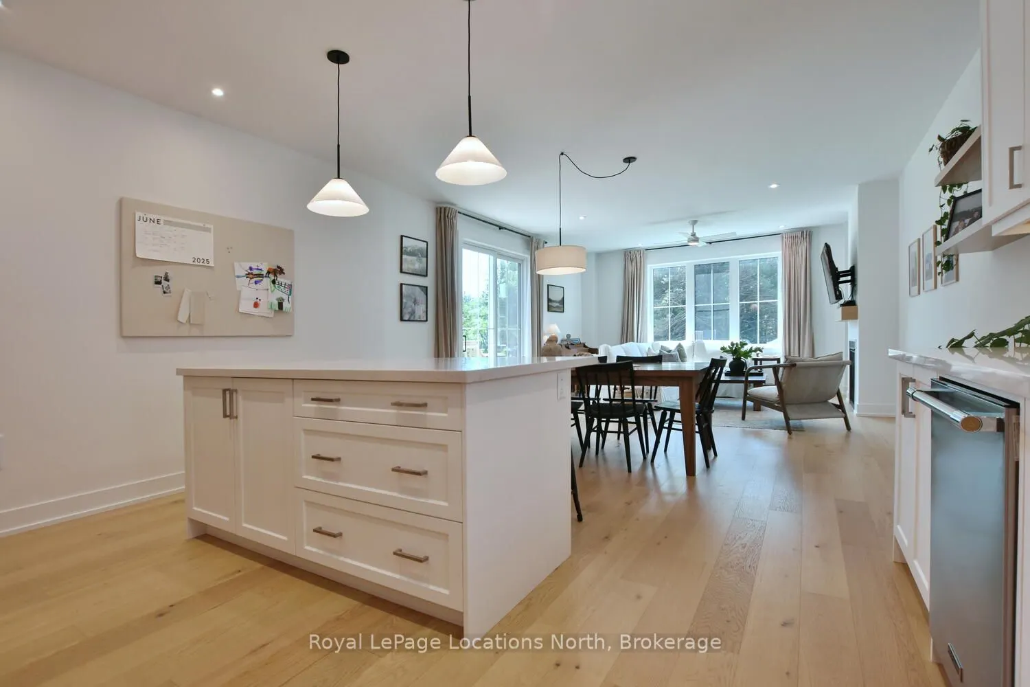 11 LOCKE Avenue