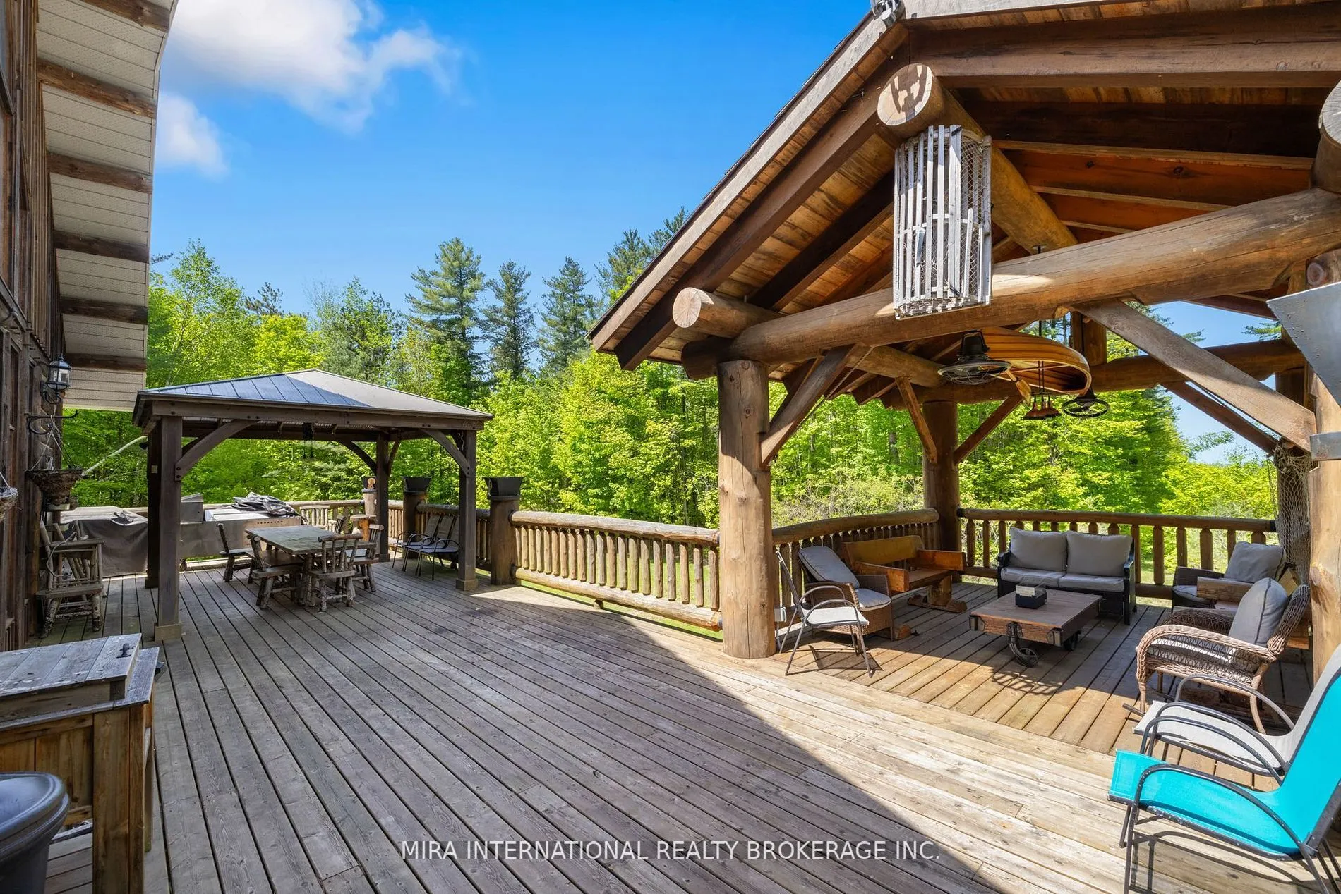 1400 Chemin Du Loup Road