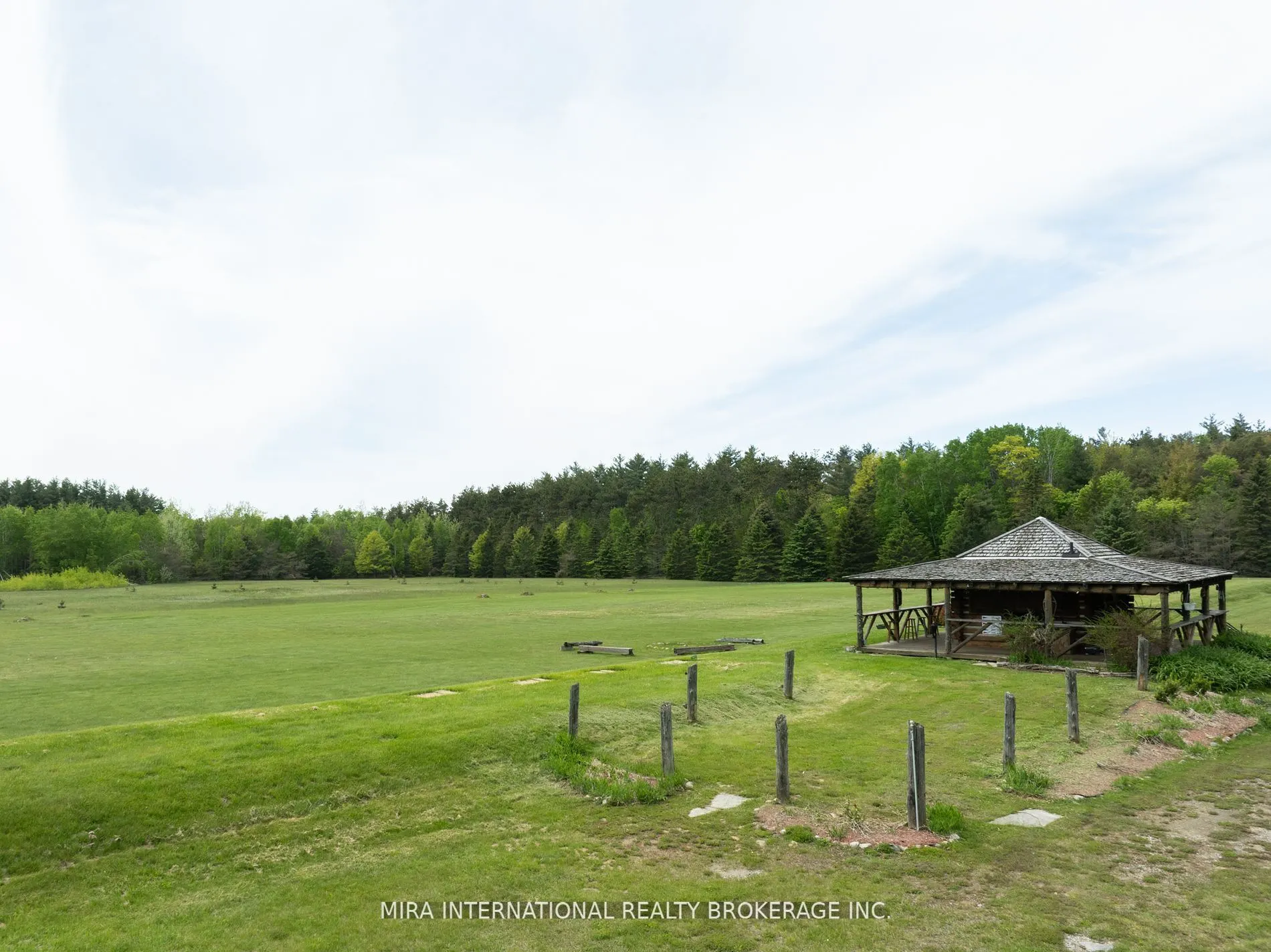 1400 Chemin Du Loup Road
