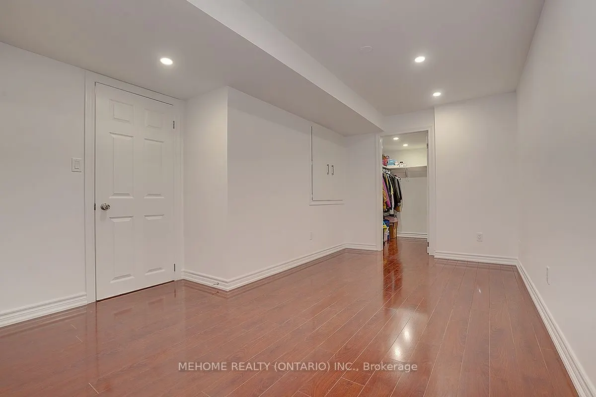 40 Westminster Circle