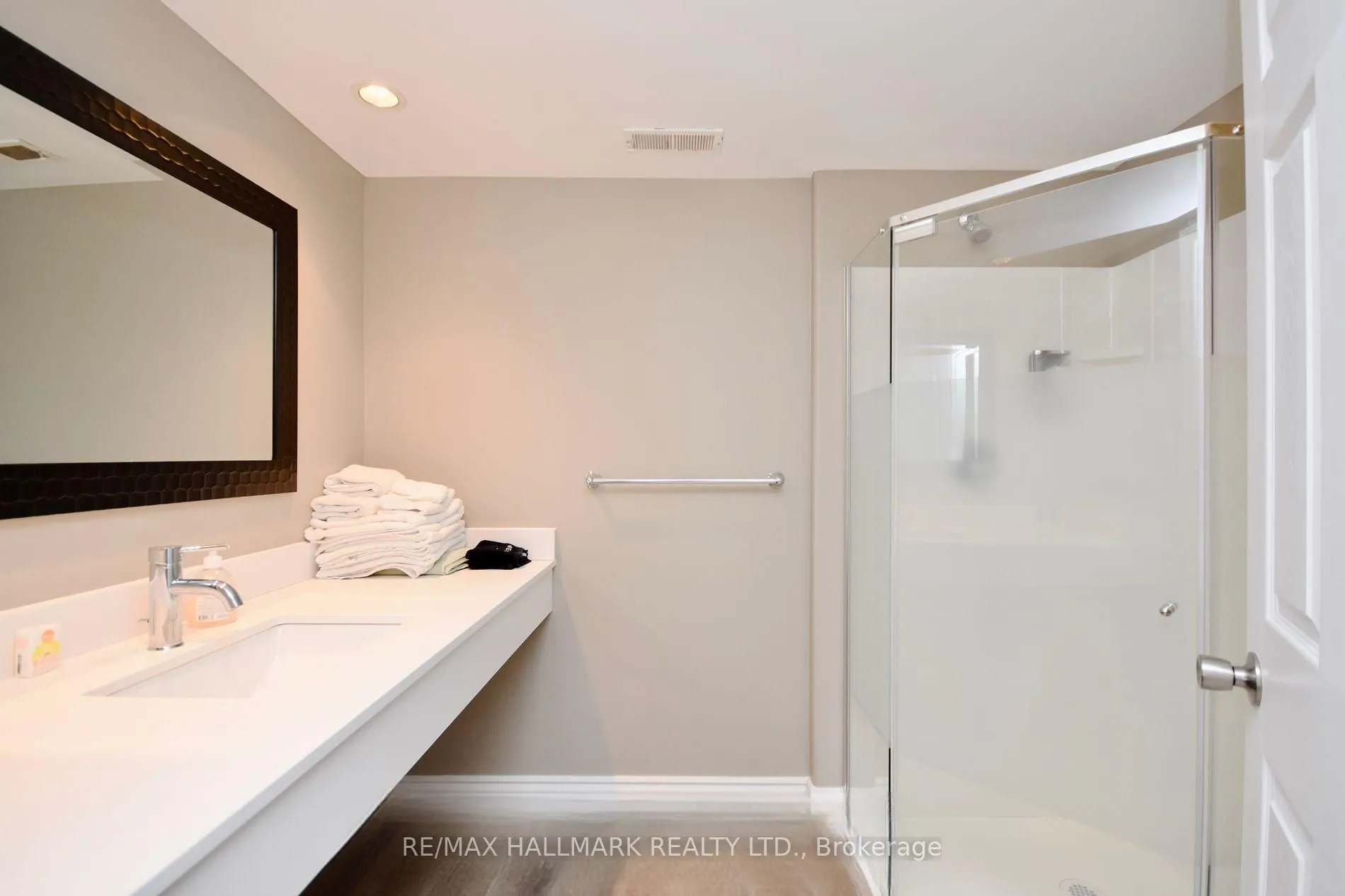 90 Highland Drive, #2014/15