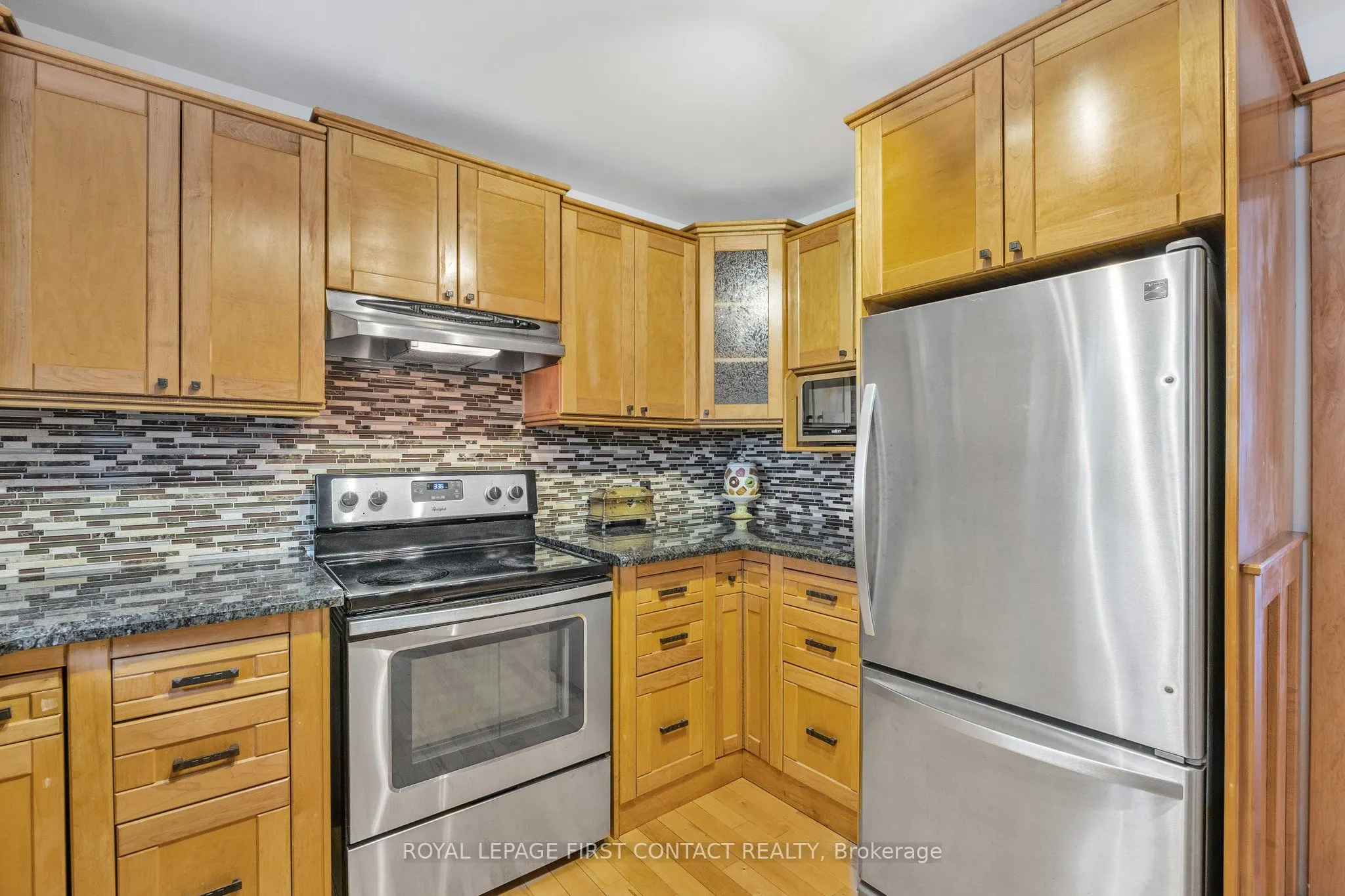 298 Livingstone Street W