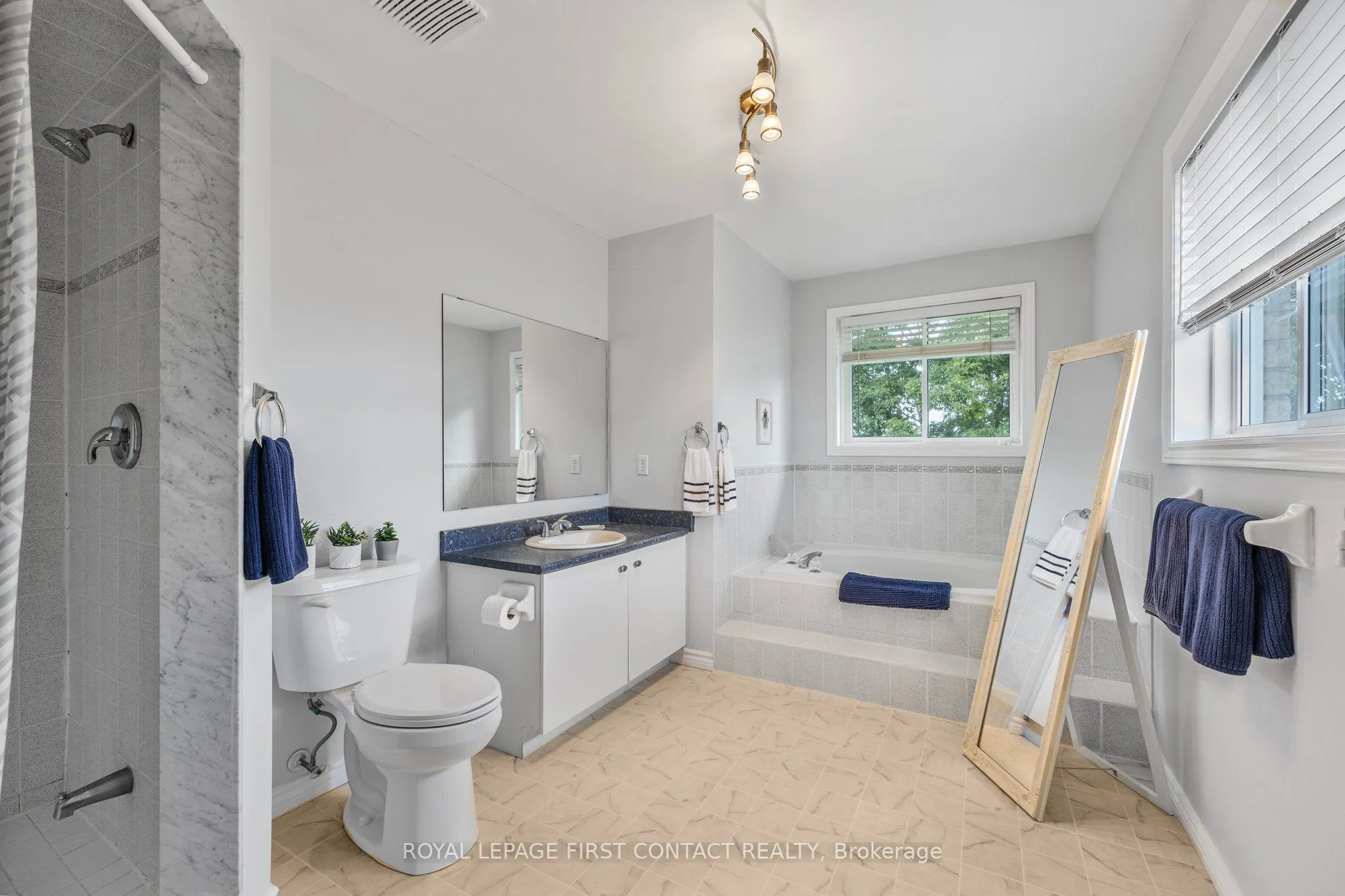 298 Livingstone Street W