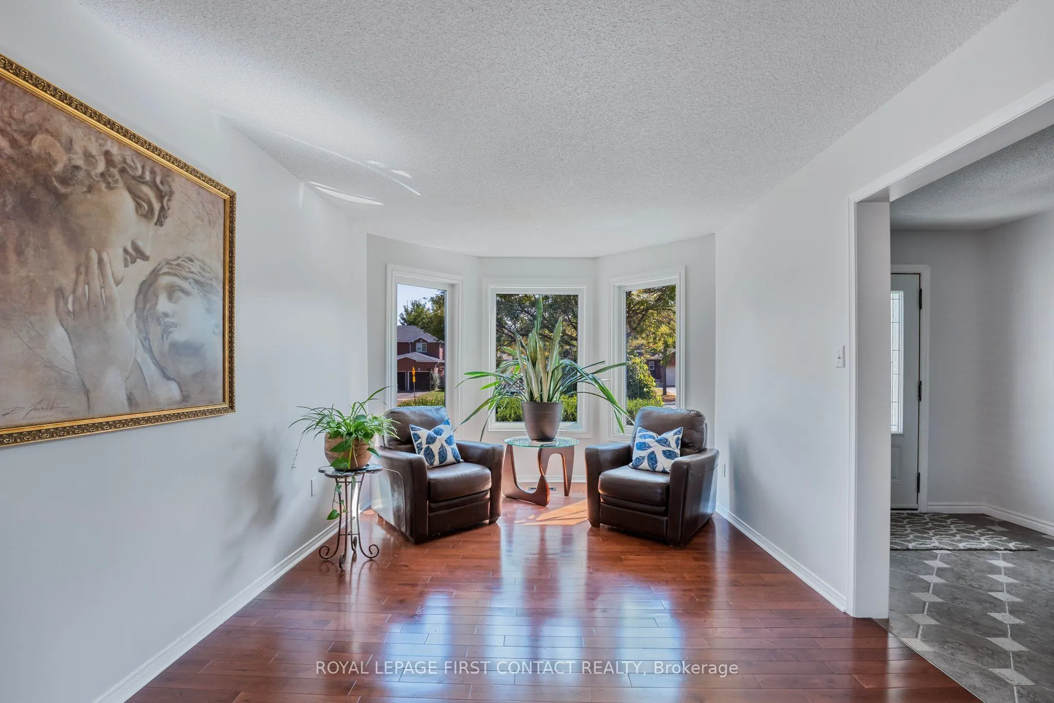 298 Livingstone Street W