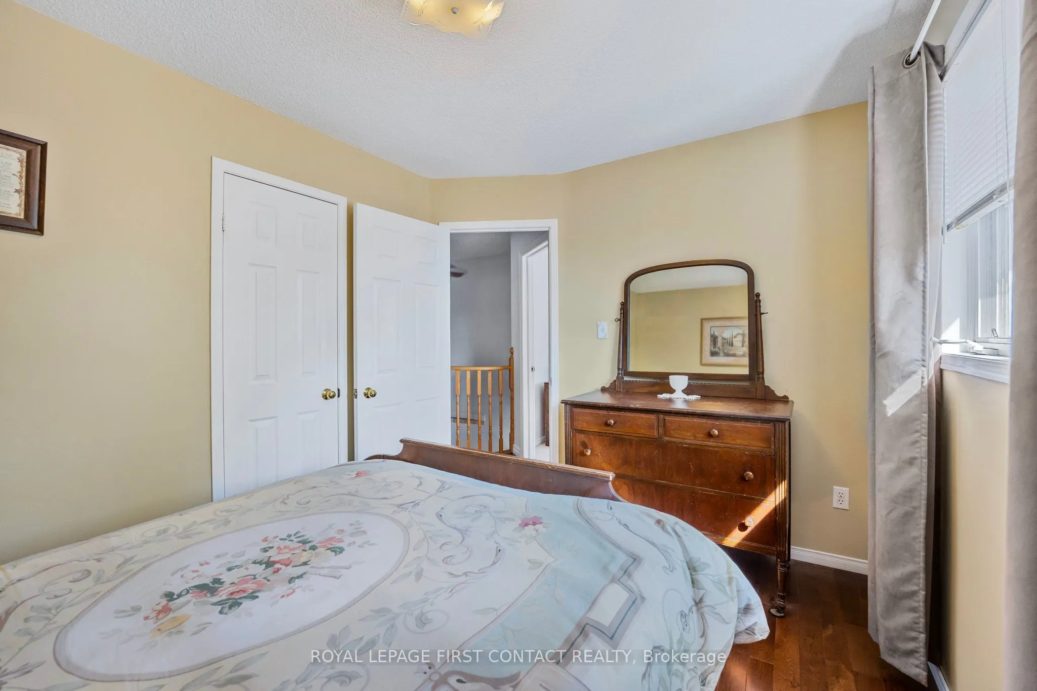 298 Livingstone Street W