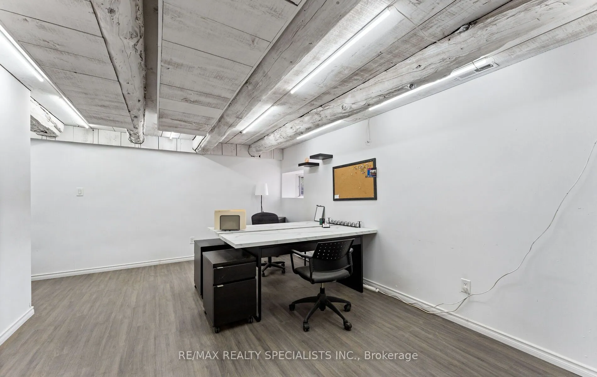 220 Queen Street W