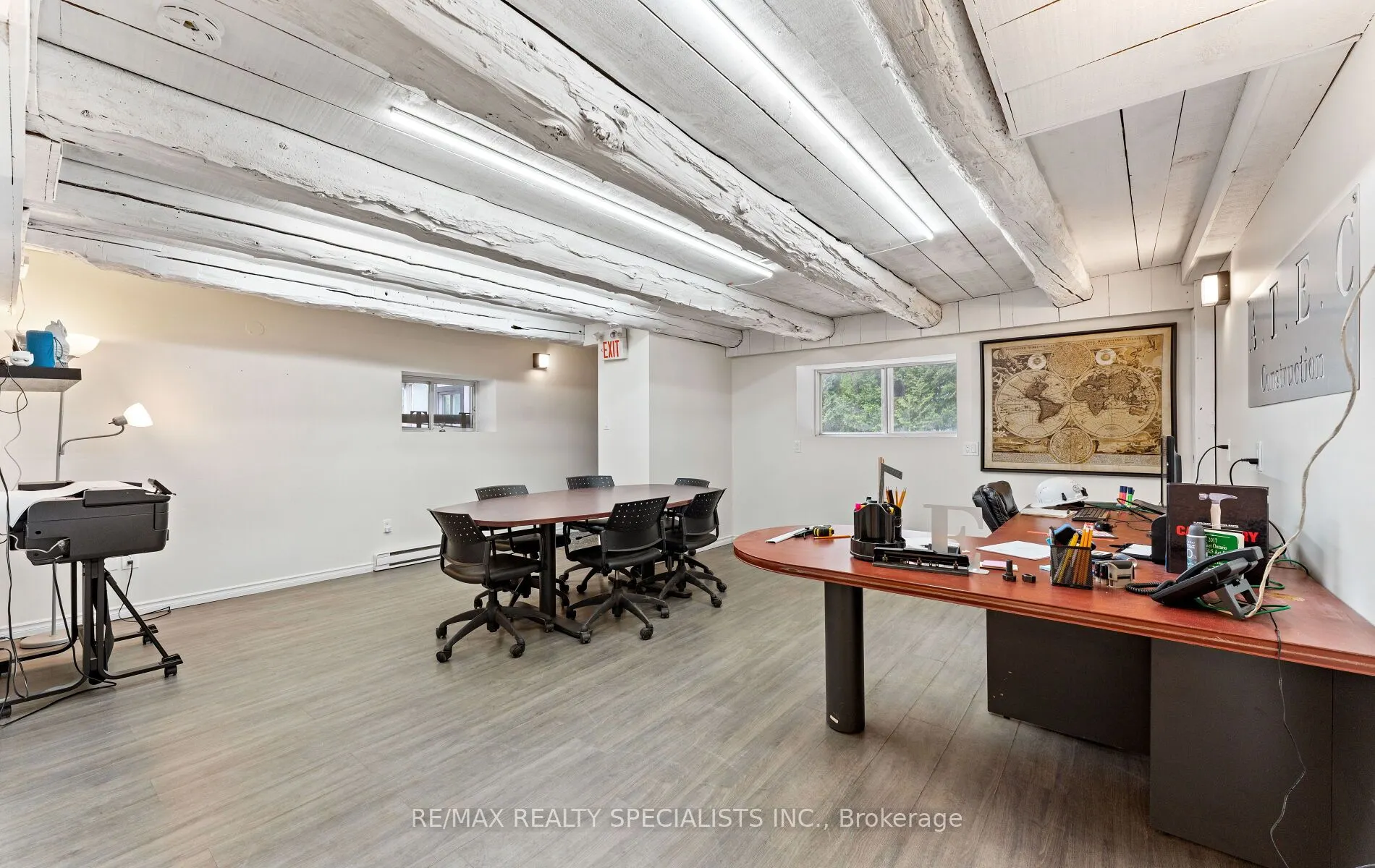 220 Queen Street W