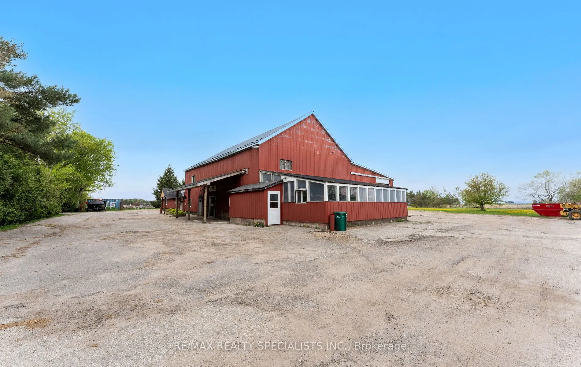 220 Queen Street W