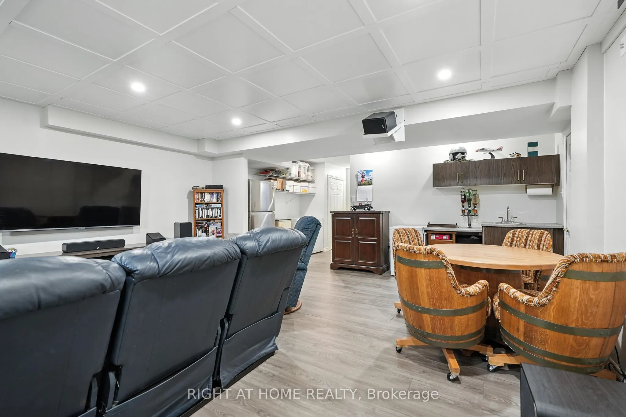 16 O'neill Circle