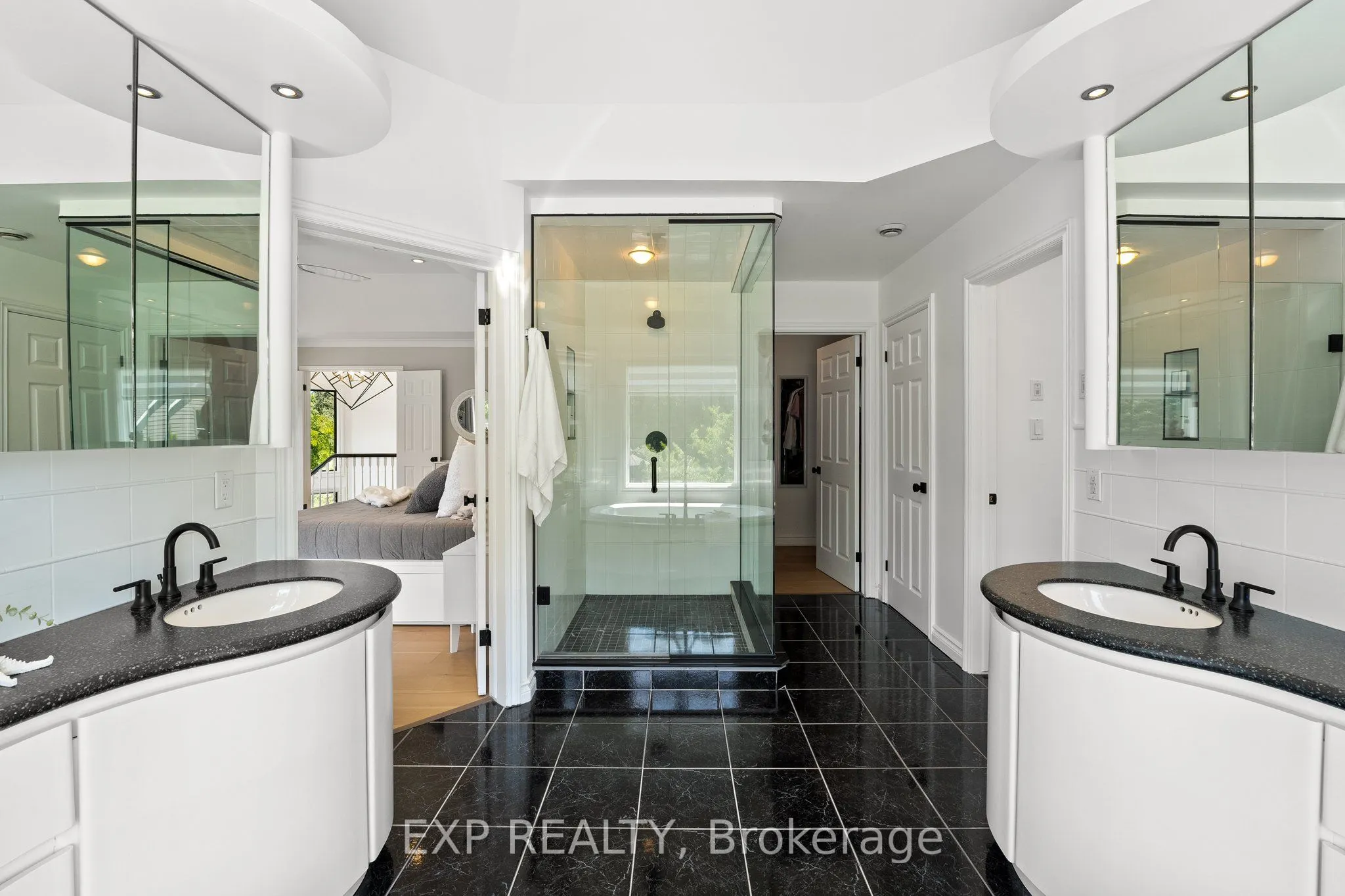 7833 Poplar Side Road