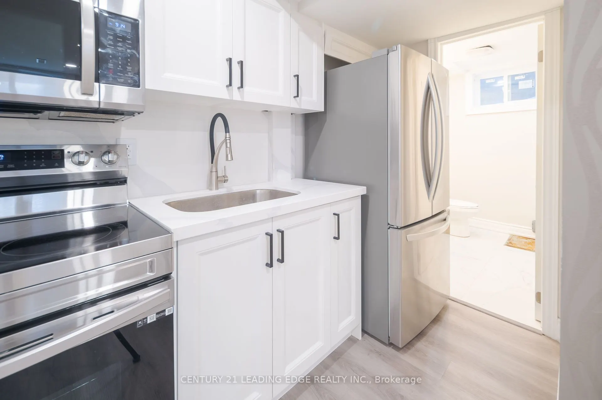 314 Grove Street E, #Lower
