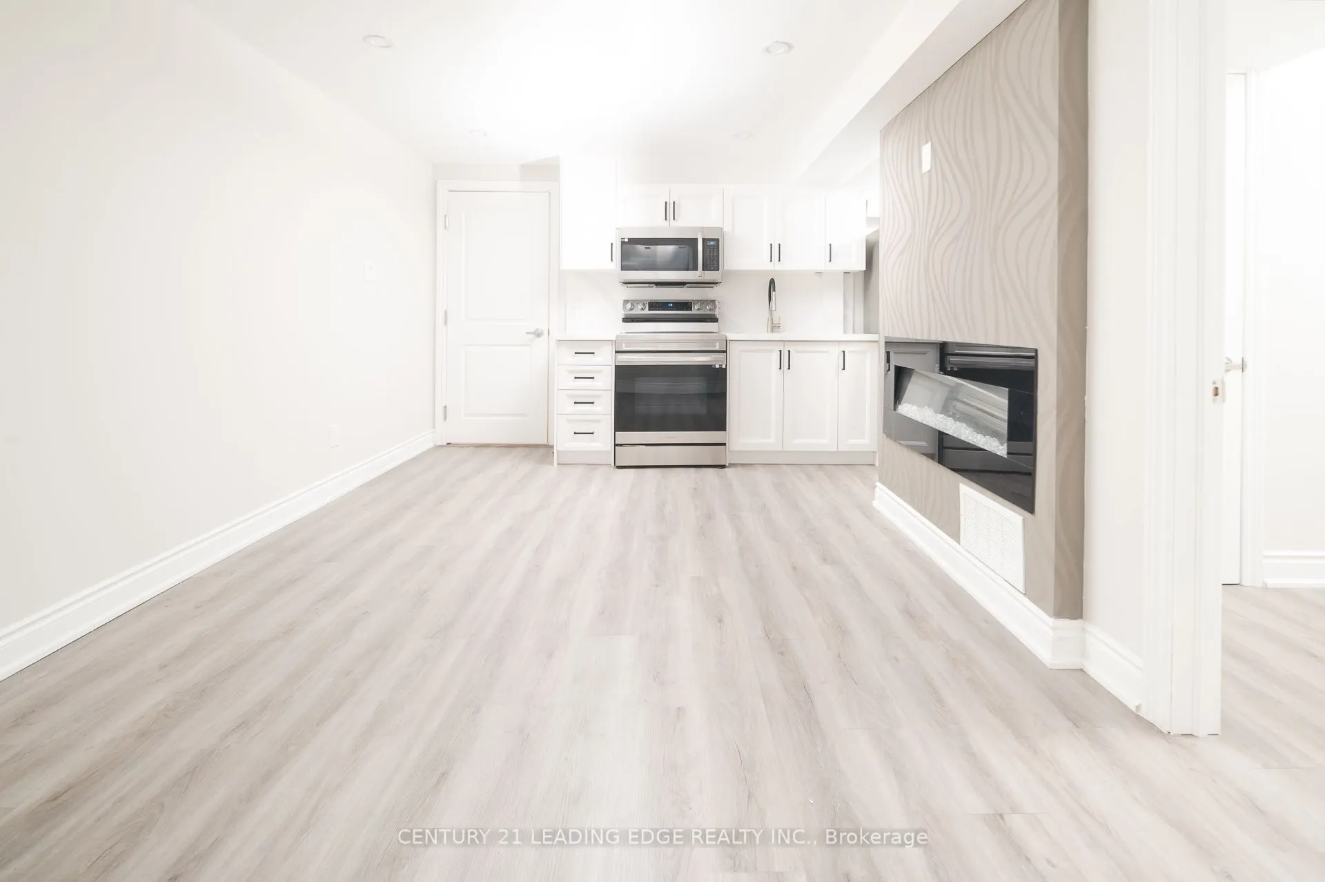 314 Grove Street E, #Lower