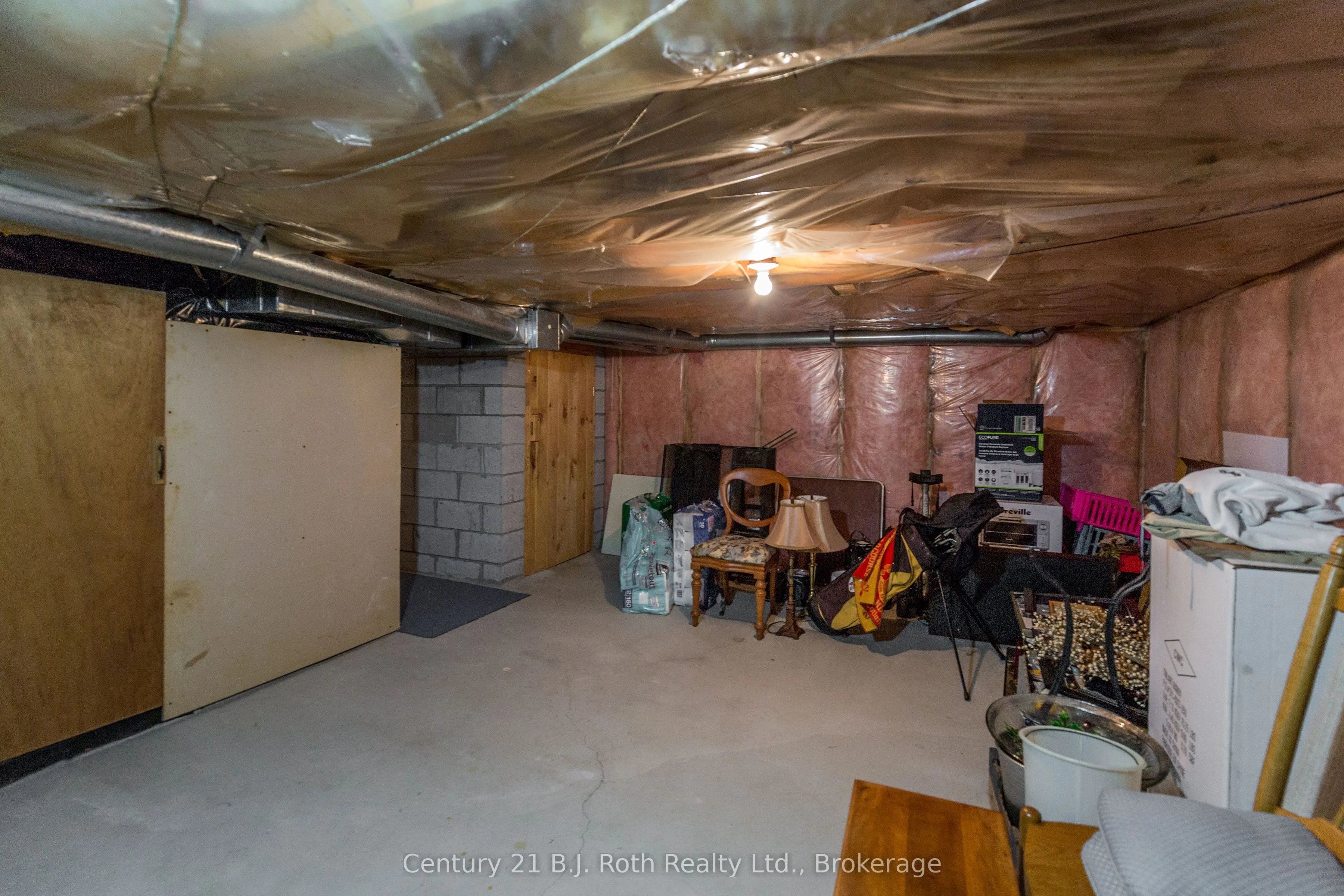 170 Lakeshore Road W