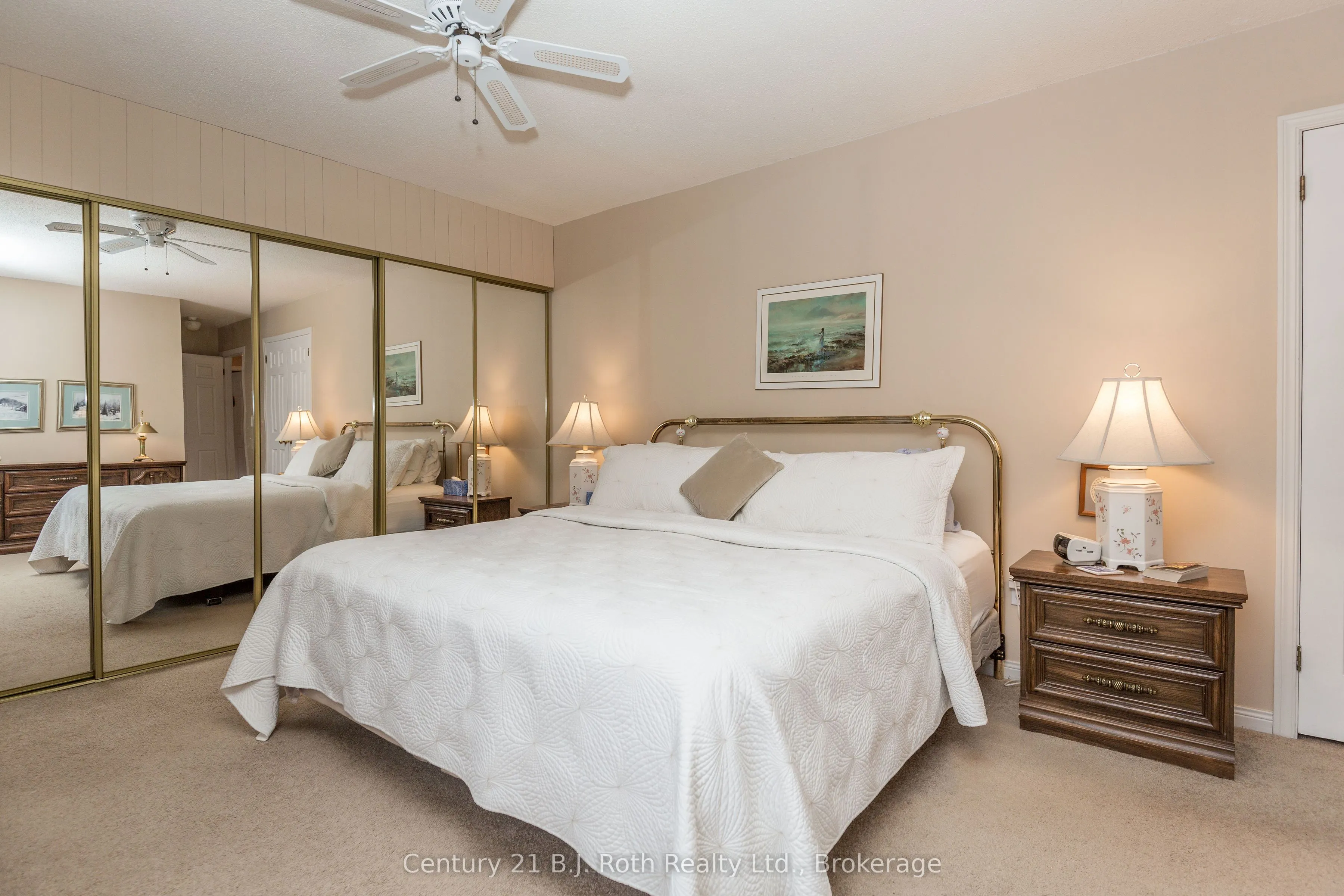 170 Lakeshore Road W